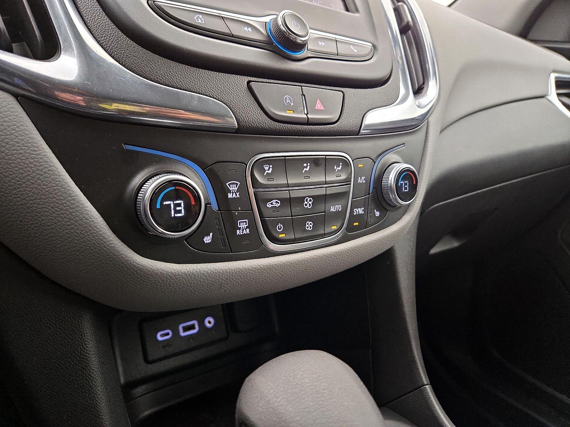 Thumbnail: 2022 Chevrolet Equinox - 16