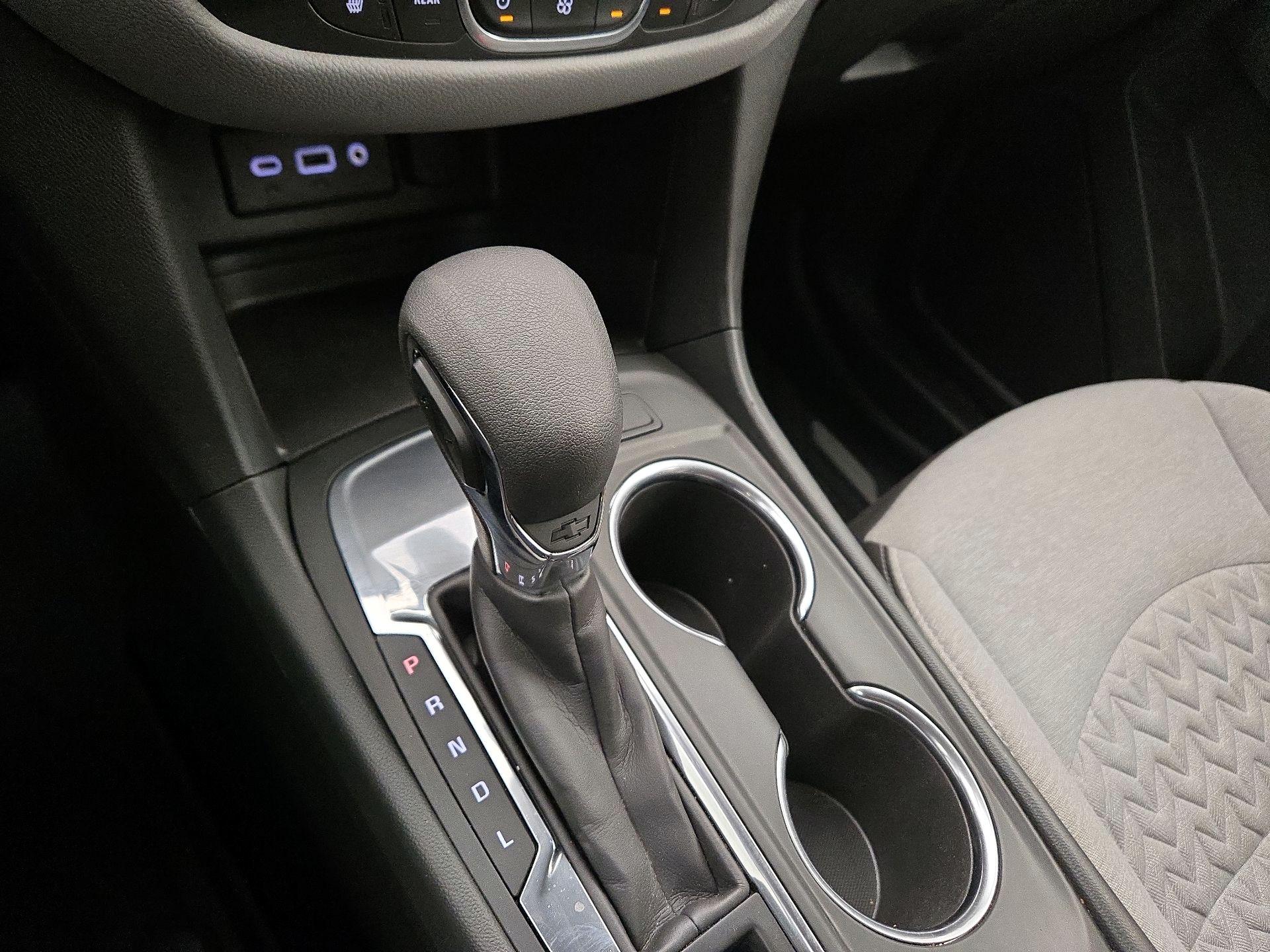 Thumbnail: 2022 Chevrolet Equinox - 17