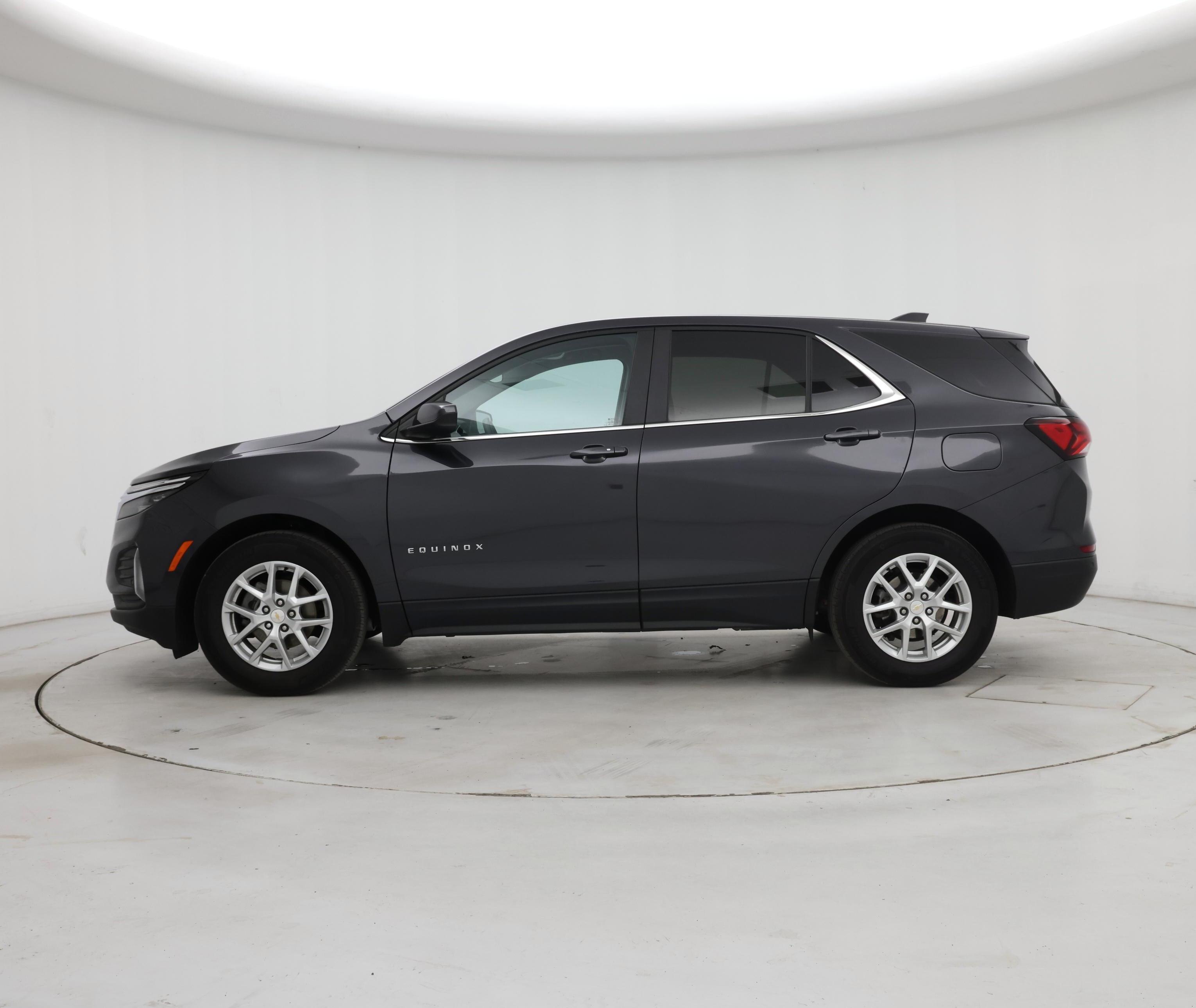 Thumbnail: 2022 Chevrolet Equinox - 3