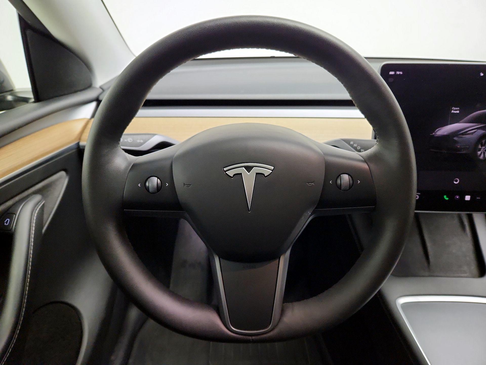 Thumbnail: 2023 Tesla Model Y - 10