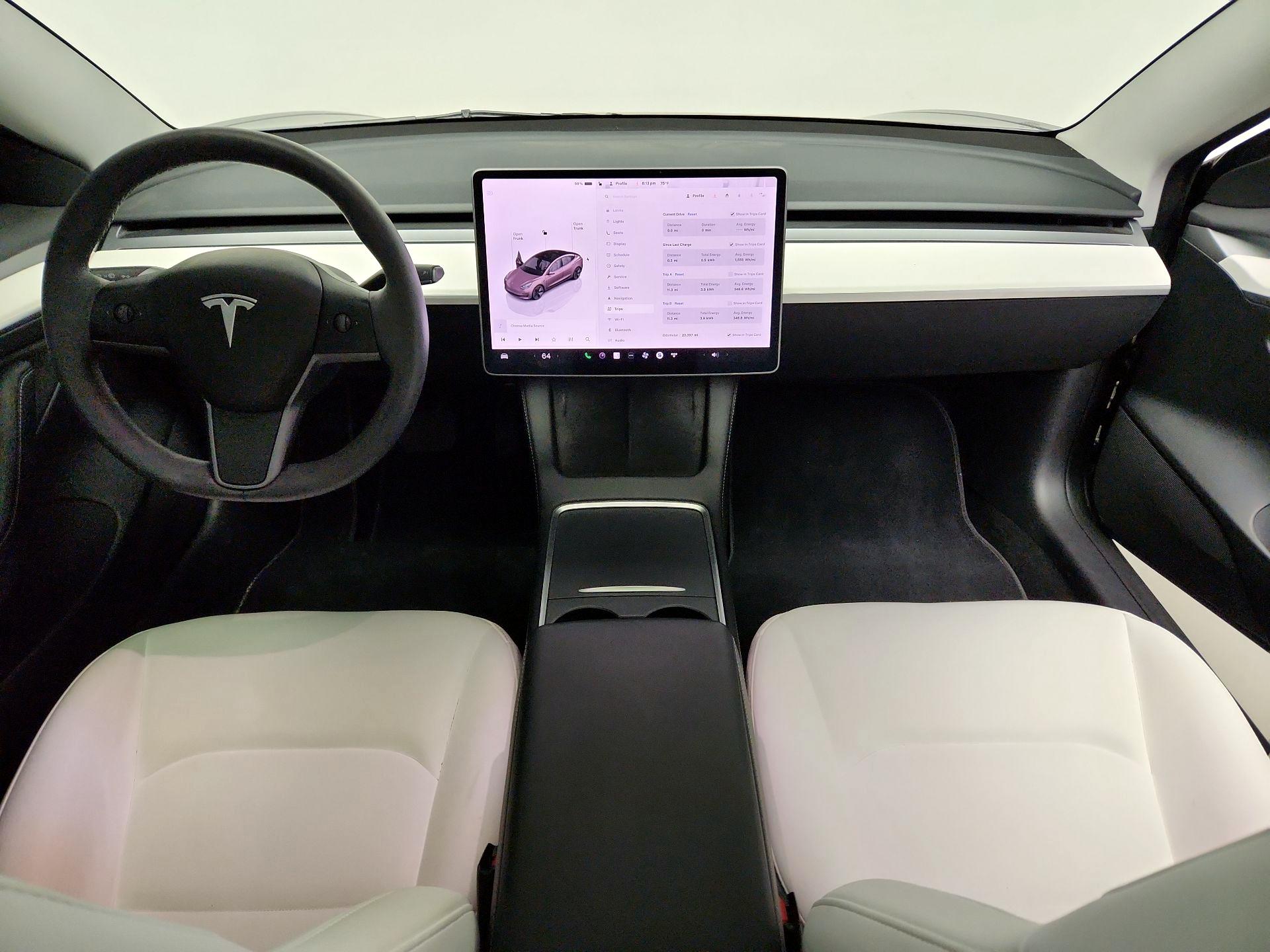 Thumbnail: 2023 Tesla Model 3 - 9