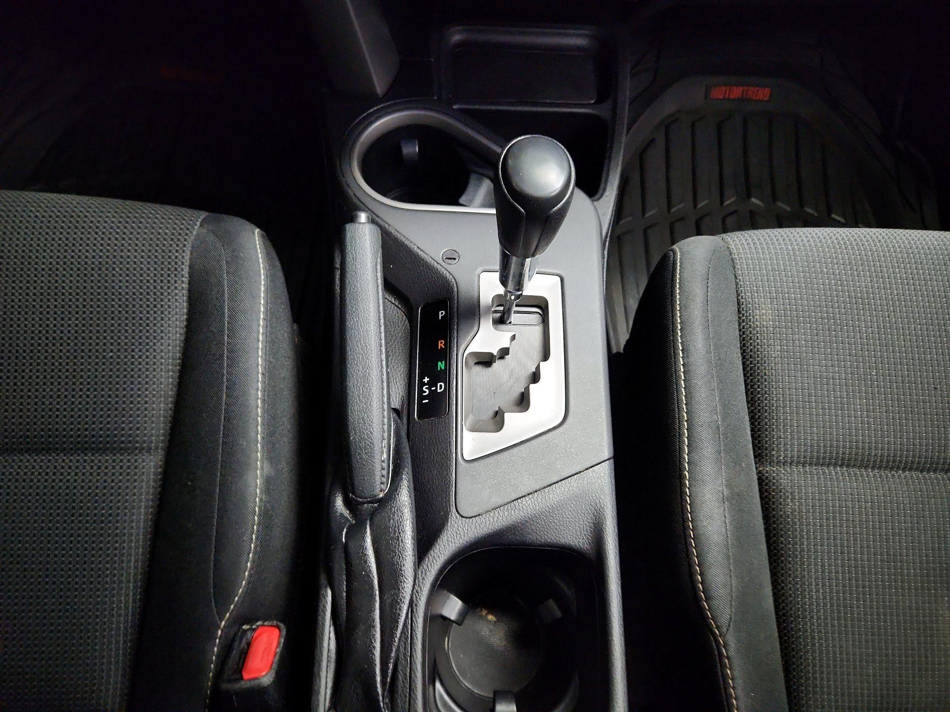 Thumbnail: 2016 Toyota RAV4 - 17