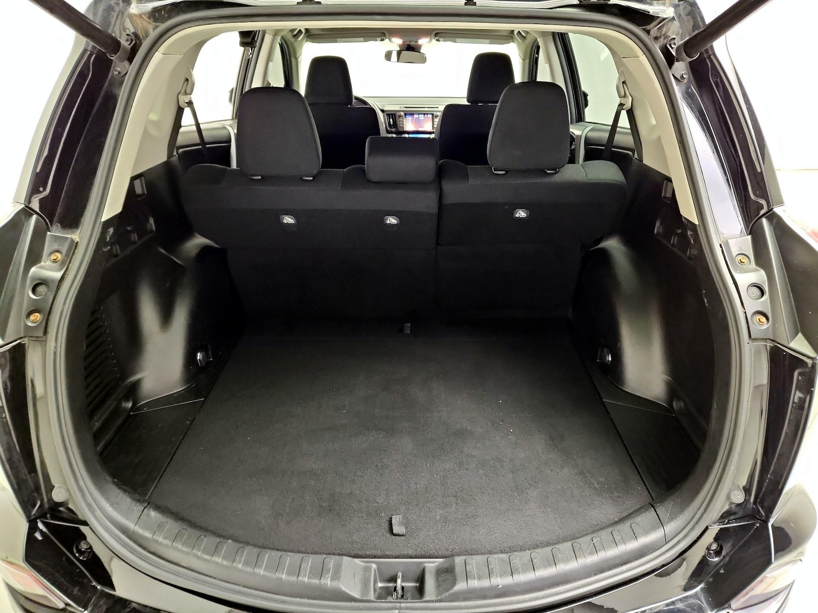 2016 Toyota RAV4 XLE - Photo 22