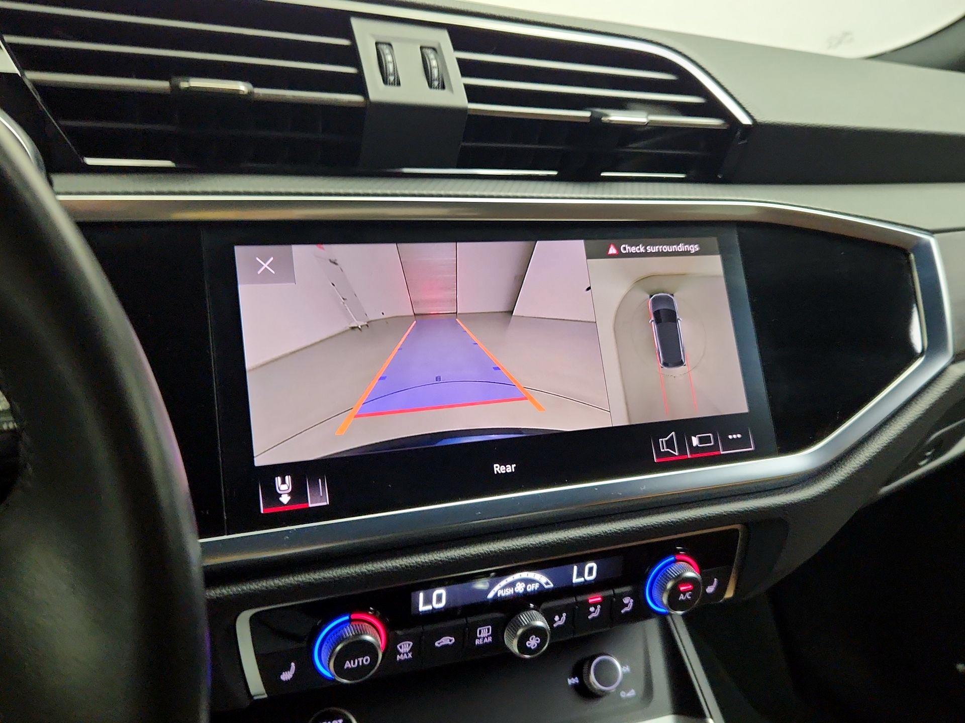 Thumbnail: 2024 Audi Q3 - 14