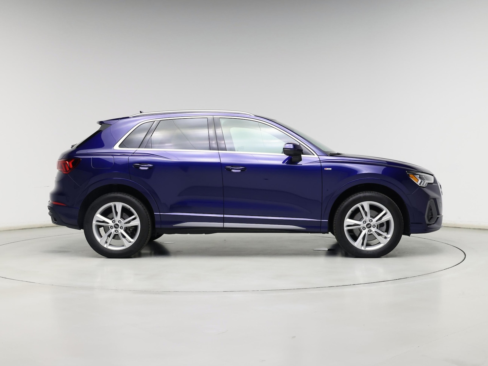 2024 Audi Q3 S Line Premium Plus - Photo 8