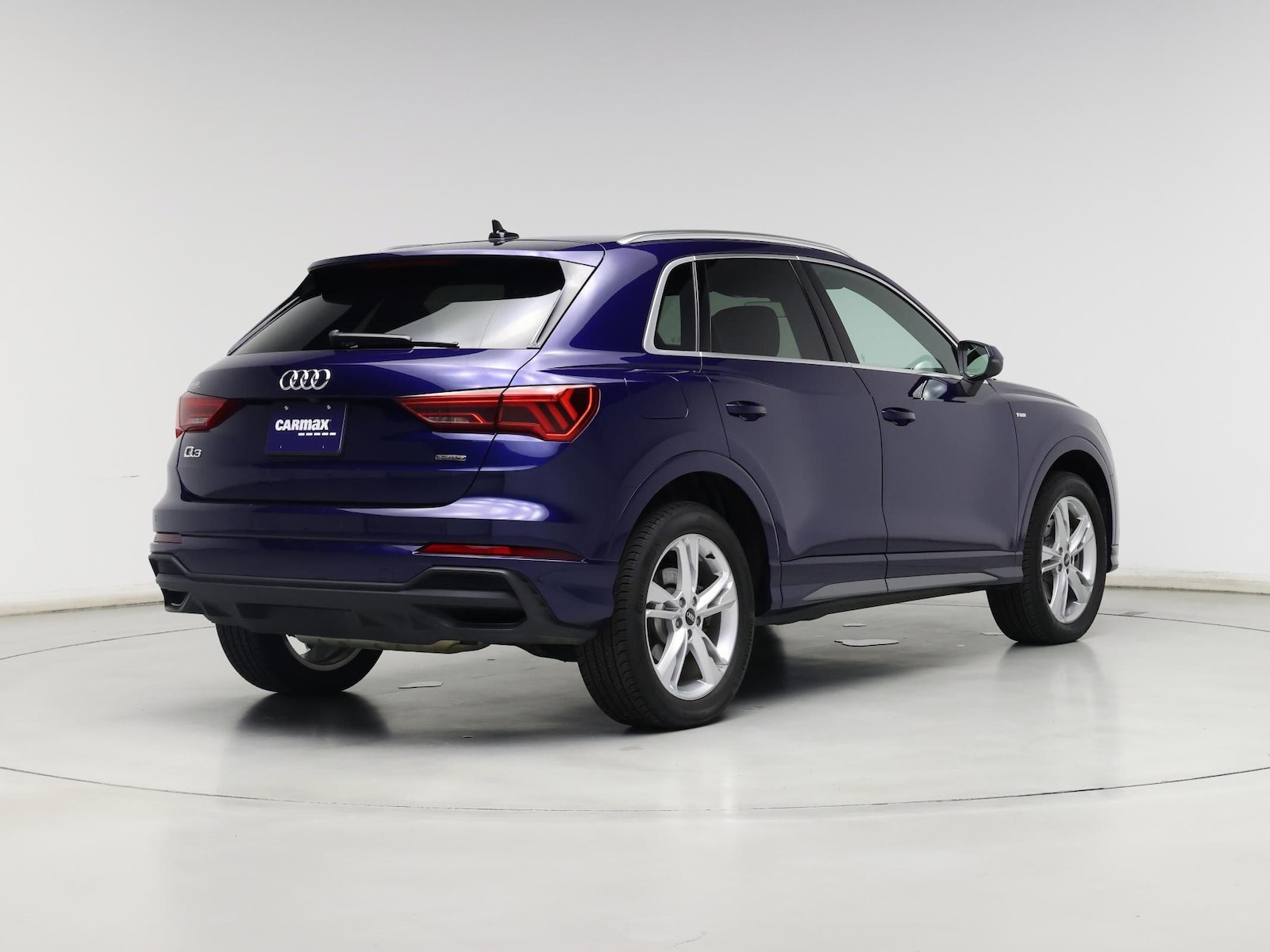 2024 Audi Q3 S Line Premium Plus - Photo 9