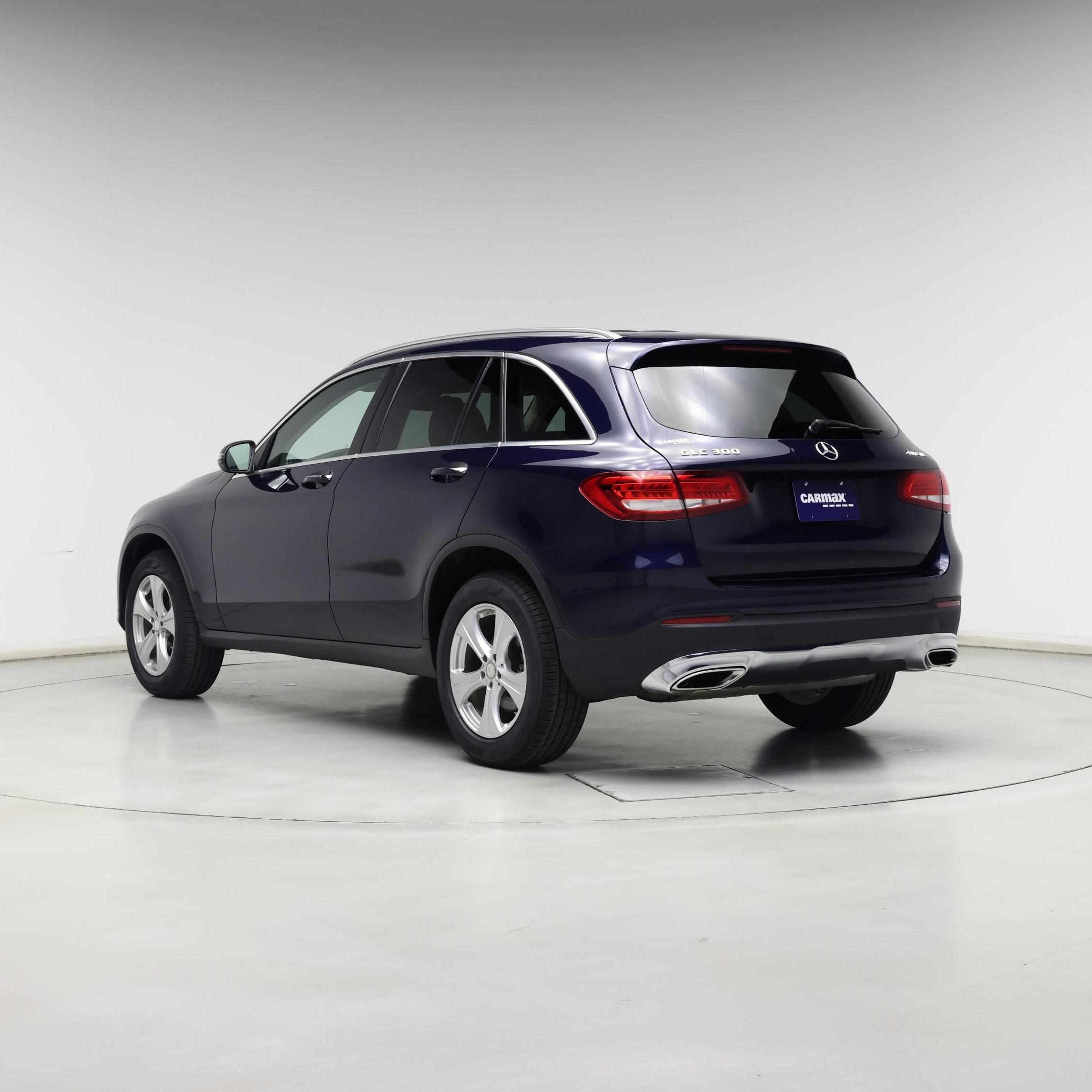 Thumbnail: 2016 Mercedes-Benz GLC - 2