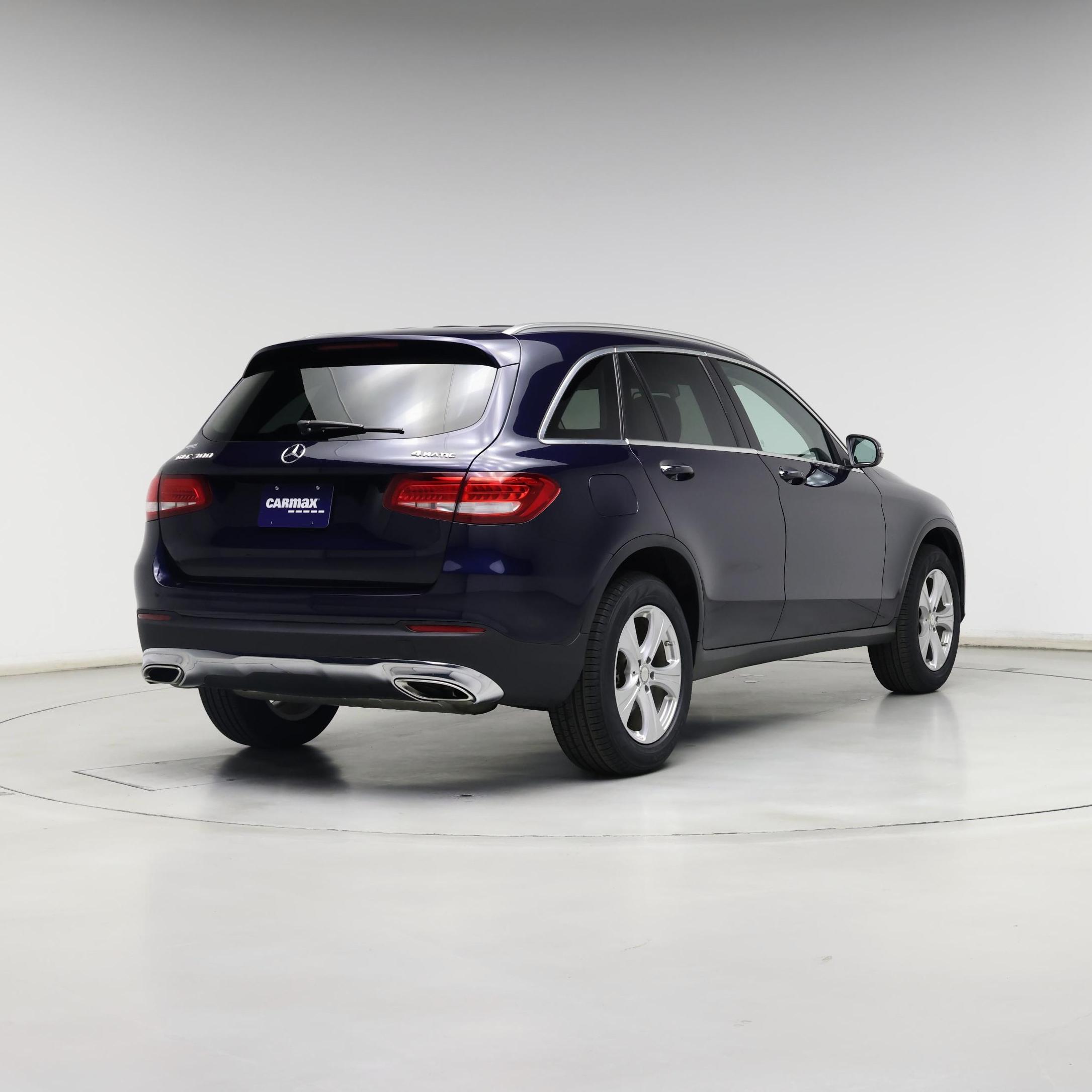 Thumbnail: 2016 Mercedes-Benz GLC - 8