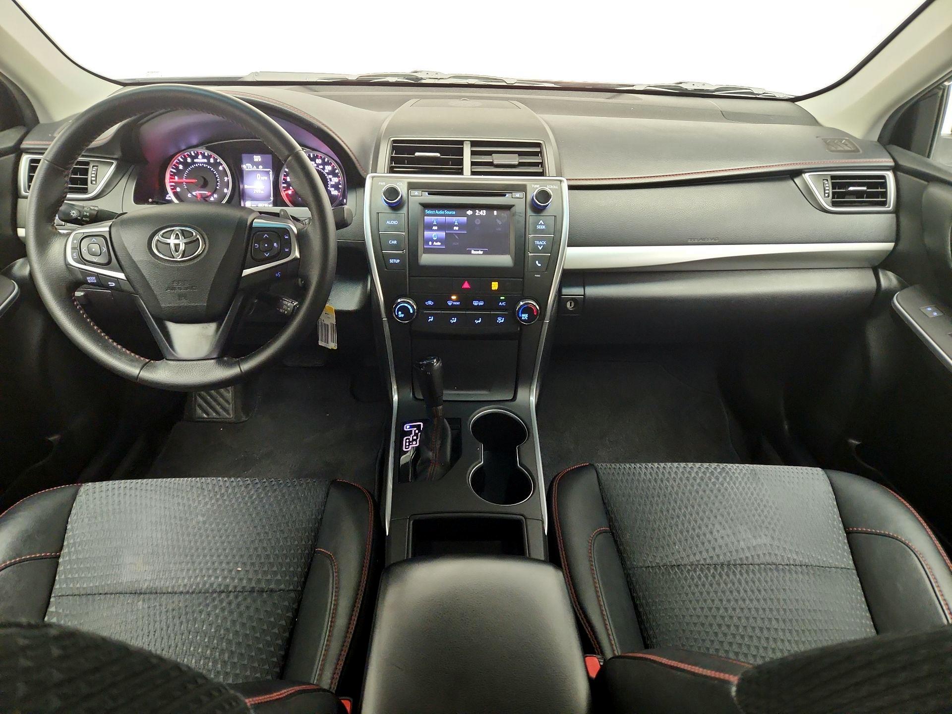 Thumbnail: 2015 Toyota Camry - 9