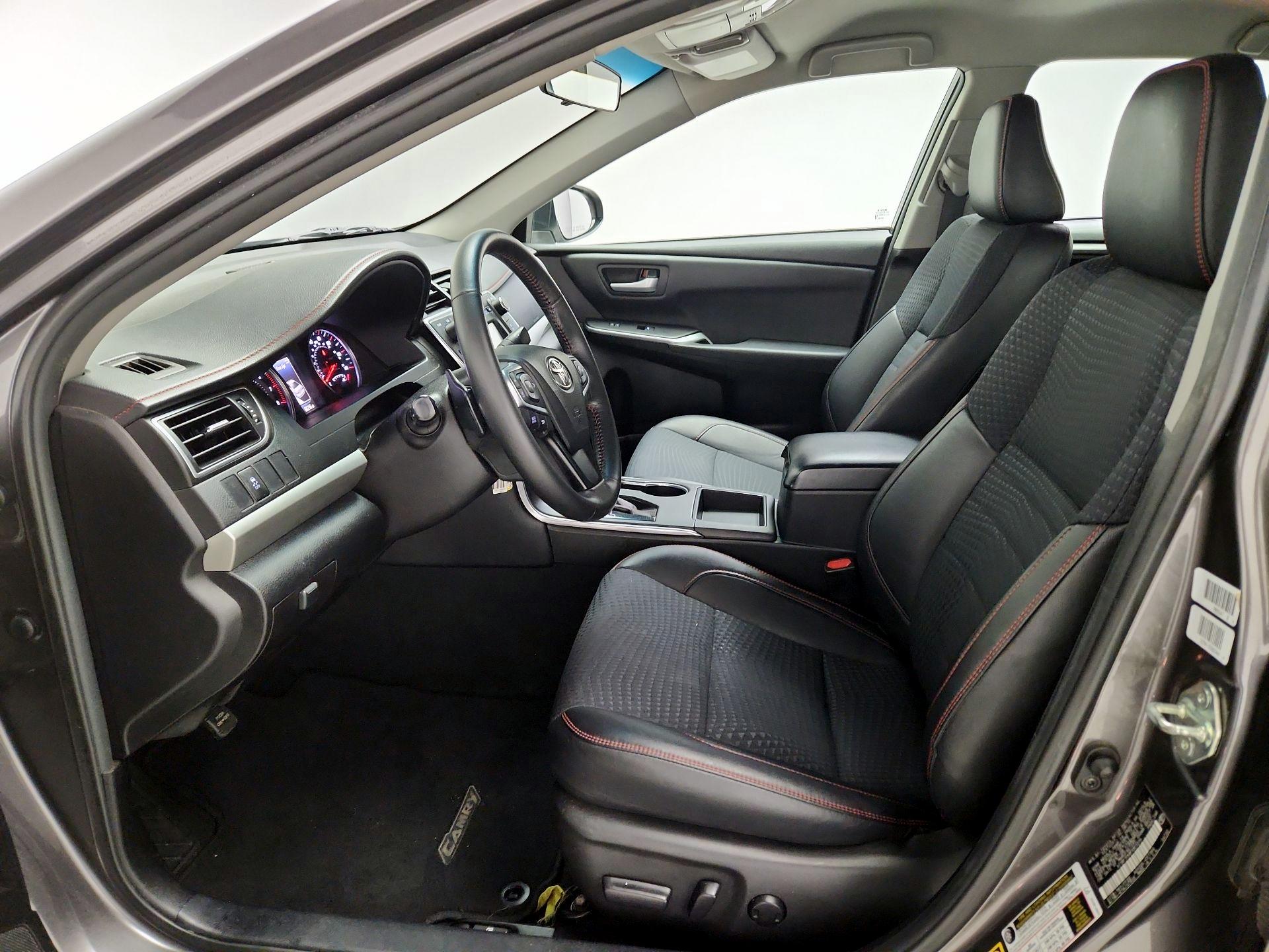 Thumbnail: 2015 Toyota Camry - 11
