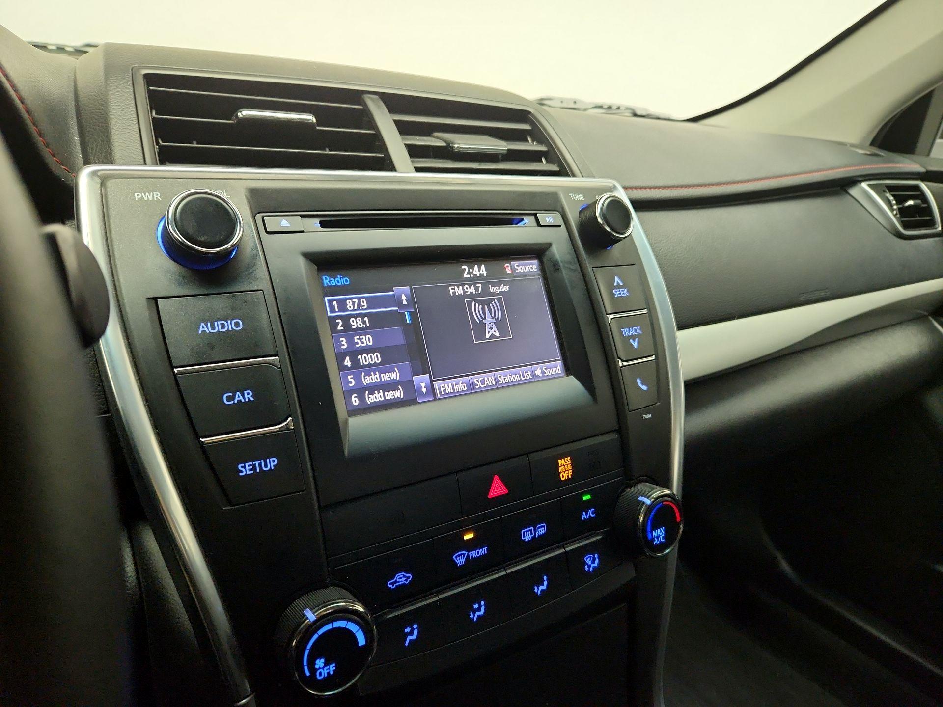 Thumbnail: 2015 Toyota Camry - 15