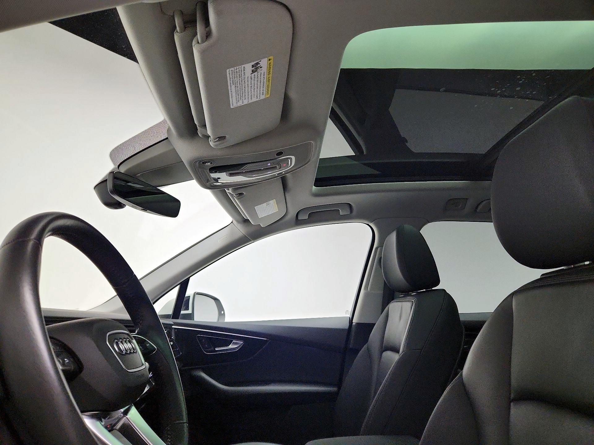 Thumbnail: 2020 Audi Q7 - 20