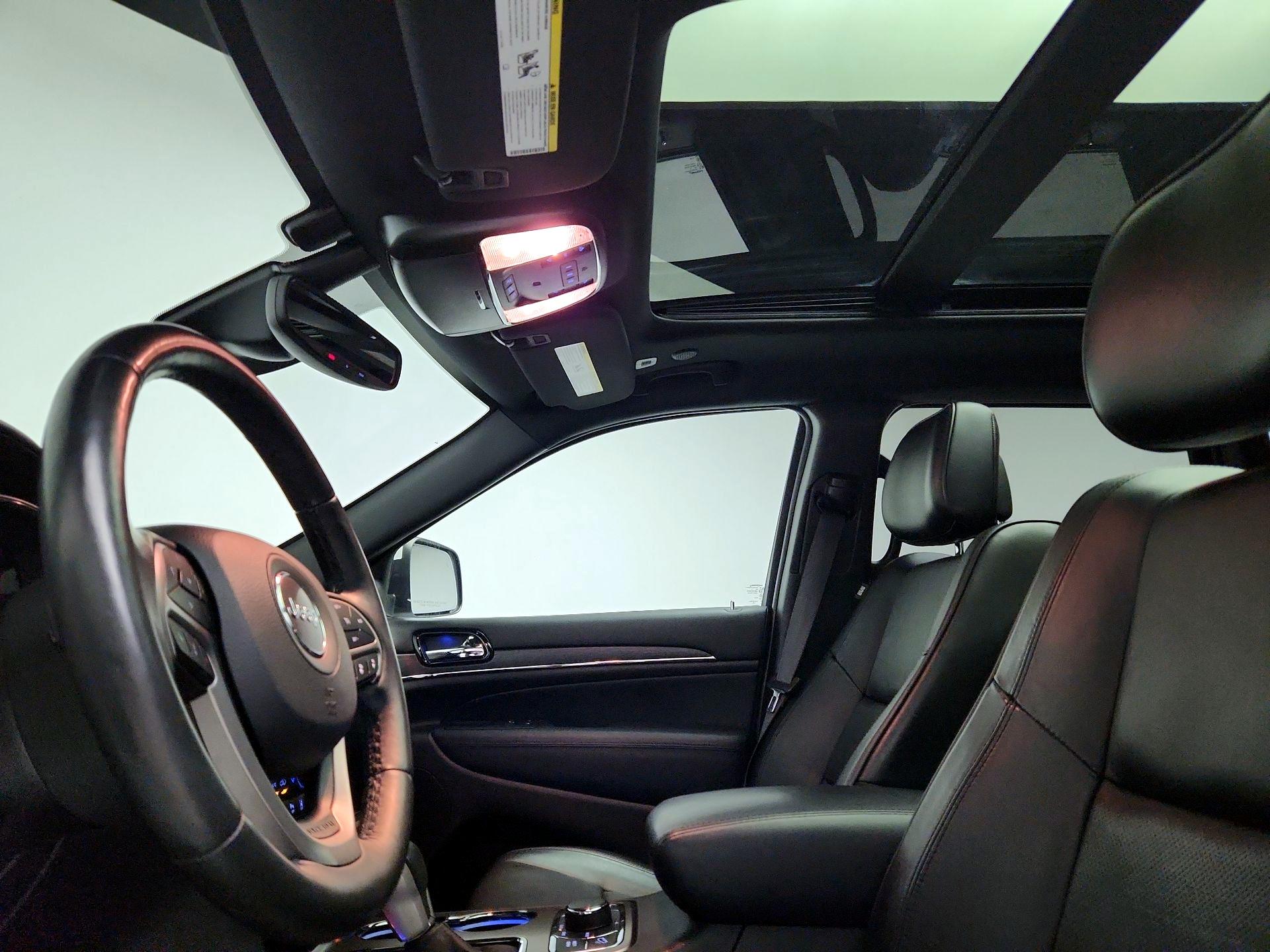 Thumbnail: 2019 Jeep Grand Cherokee - 20