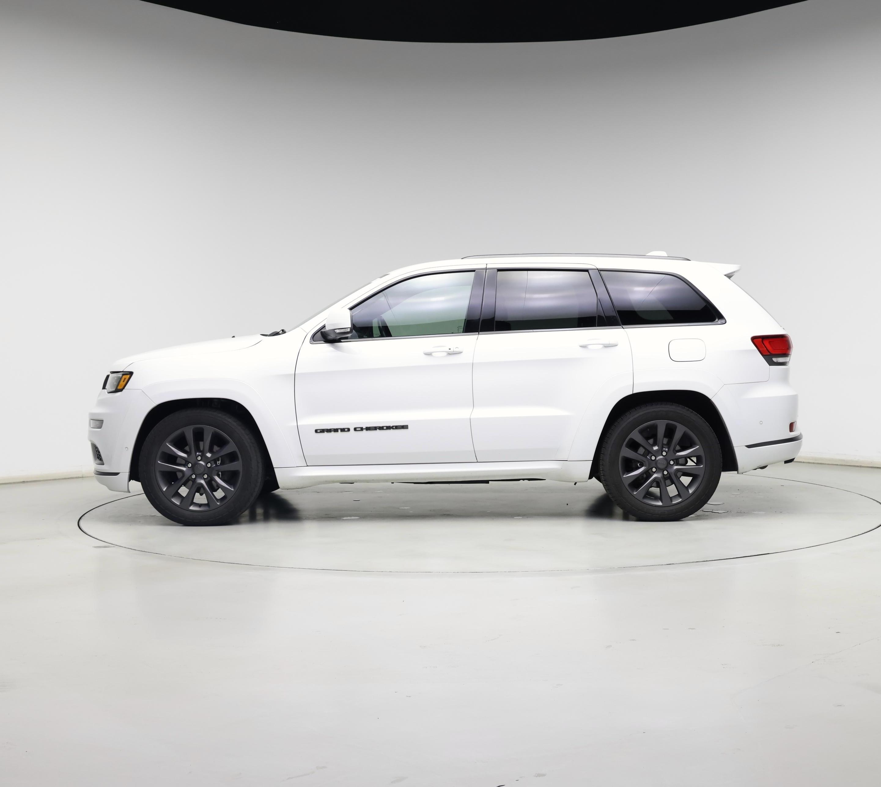 Thumbnail: 2019 Jeep Grand Cherokee - 3