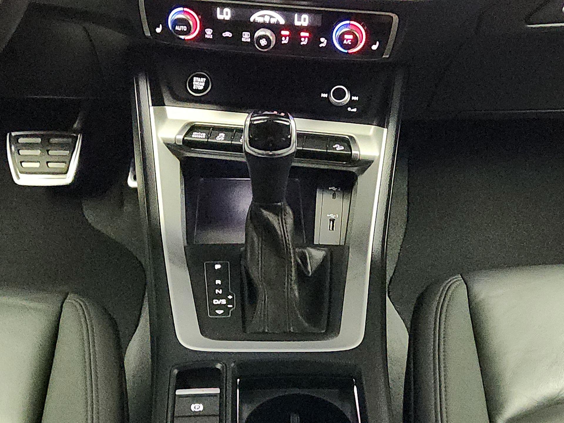 Thumbnail: 2021 Audi Q3 - 17