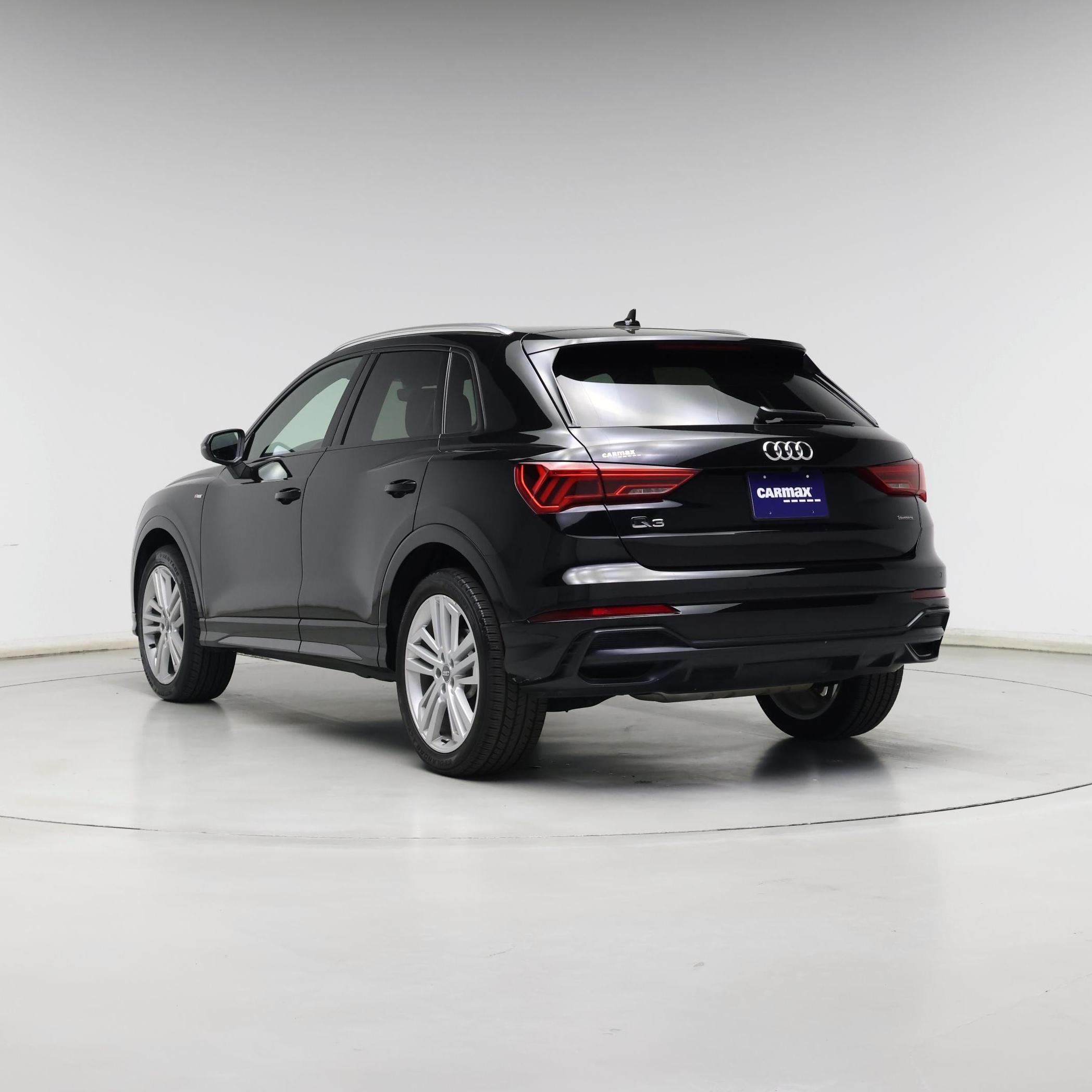 Thumbnail: 2021 Audi Q3 - 2