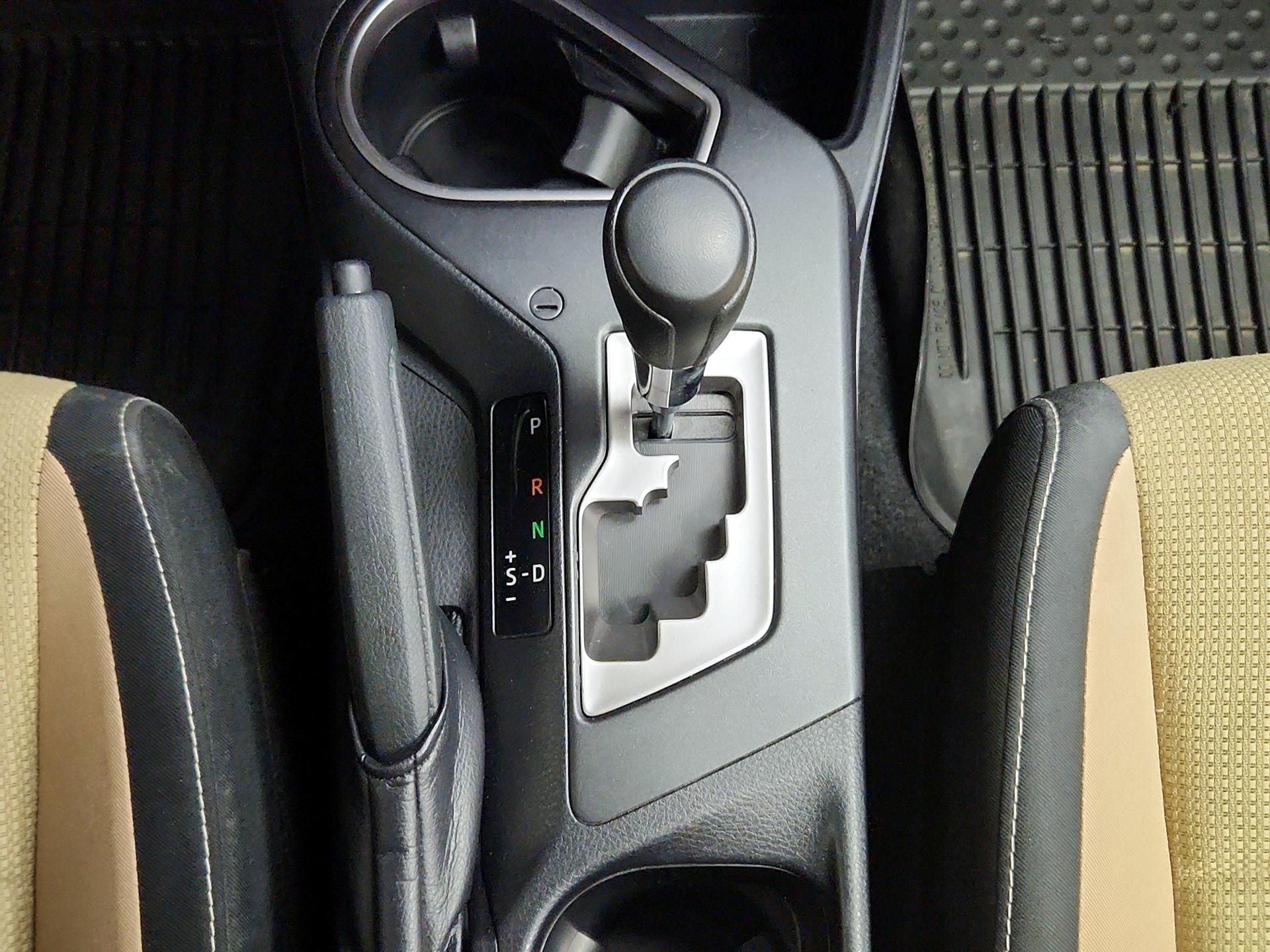 Thumbnail: 2017 Toyota RAV4 - 18