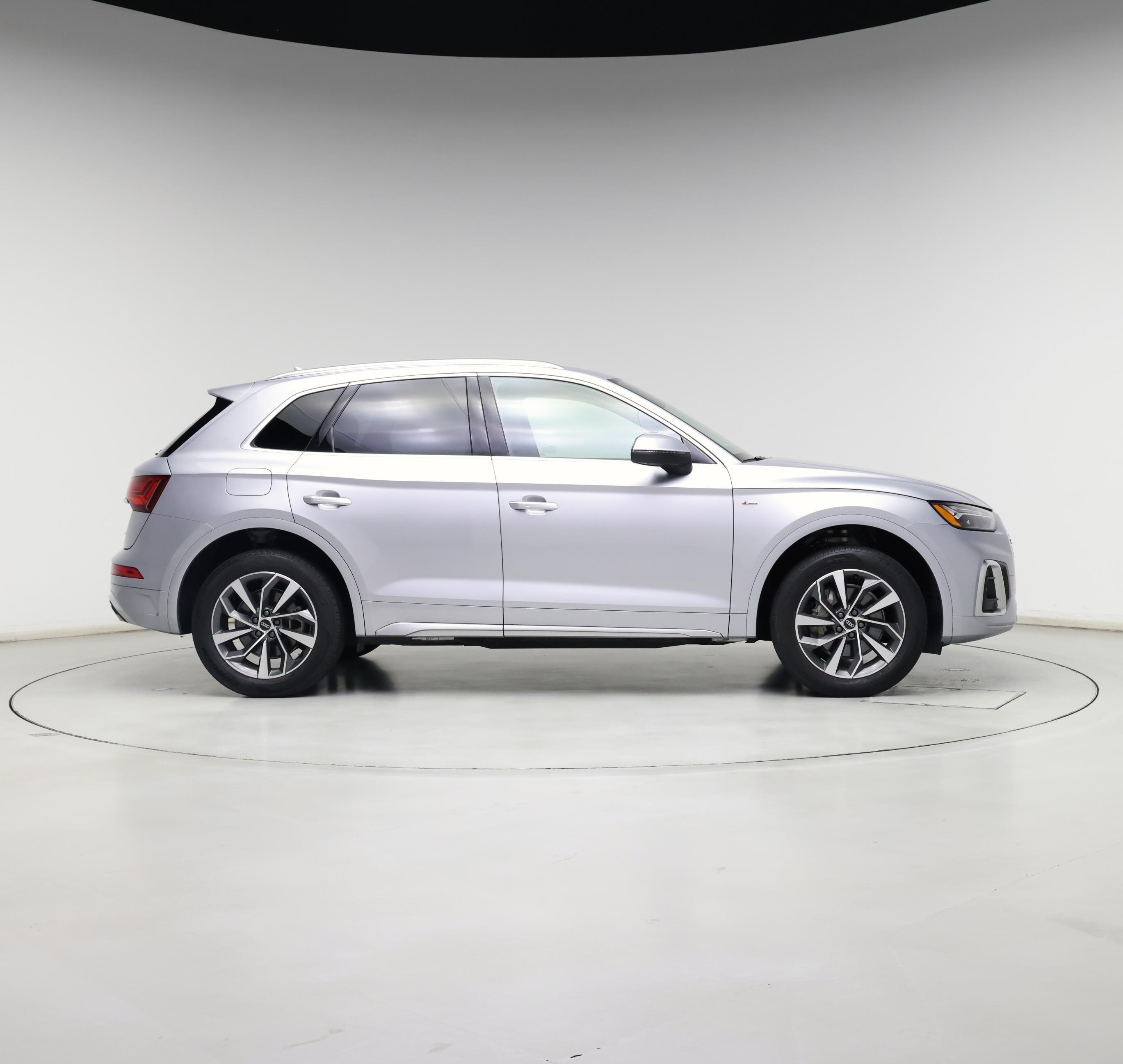 Thumbnail: 2022 Audi Q5 - 7