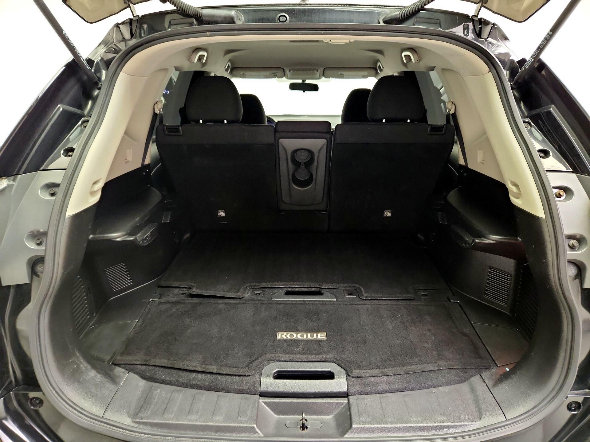 Thumbnail: 2016 Nissan Rogue - 20