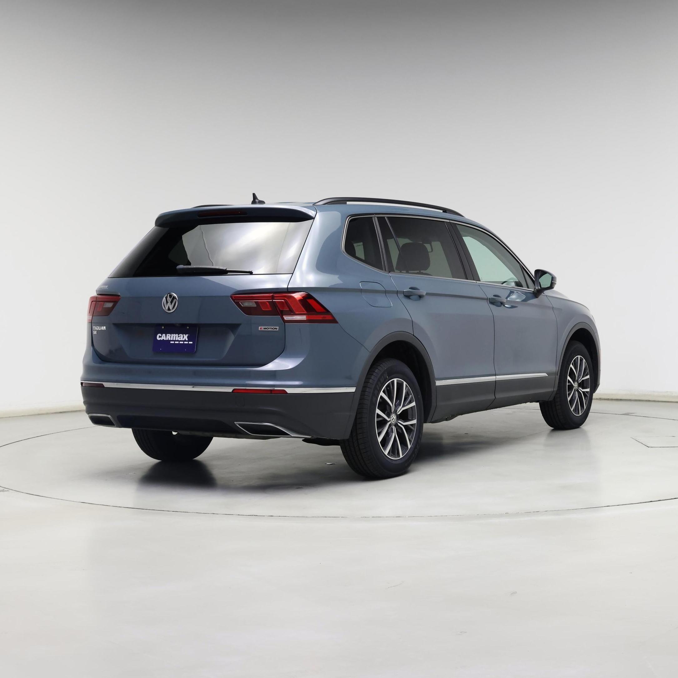 Thumbnail: 2020 Volkswagen Tiguan - 8