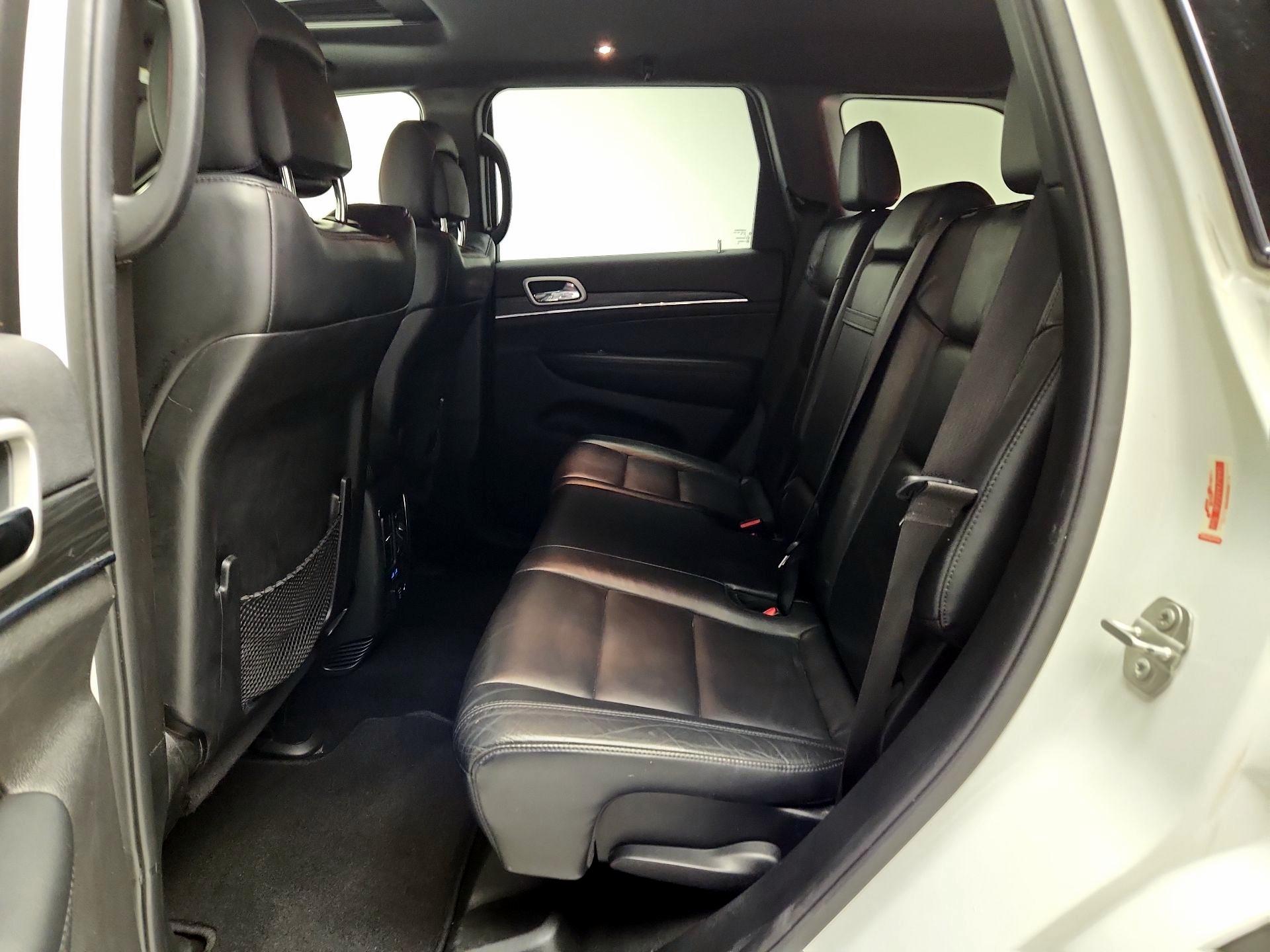 Thumbnail: 2020 Jeep Grand Cherokee - 20