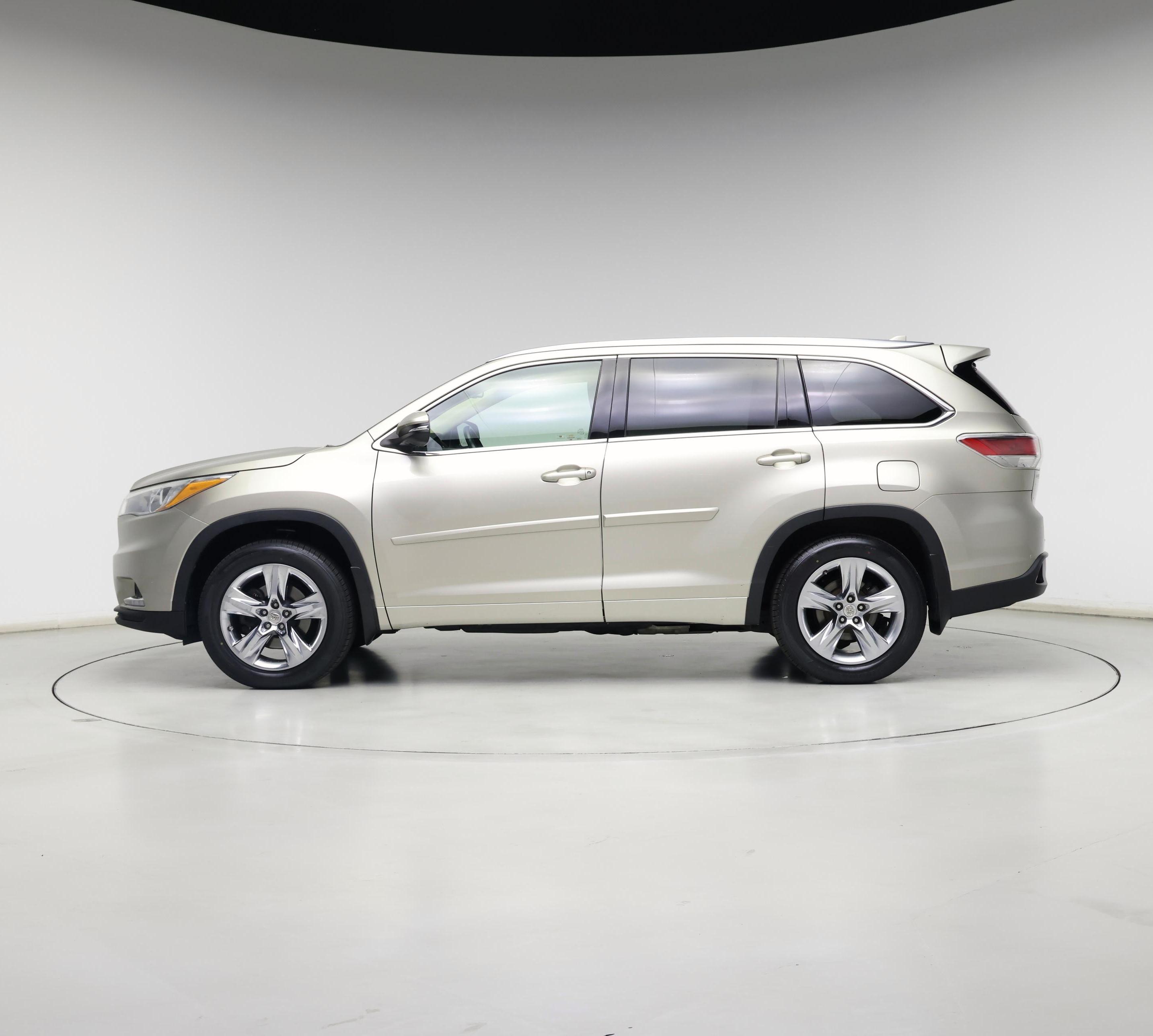 Thumbnail: 2015 Toyota Highlander - 3