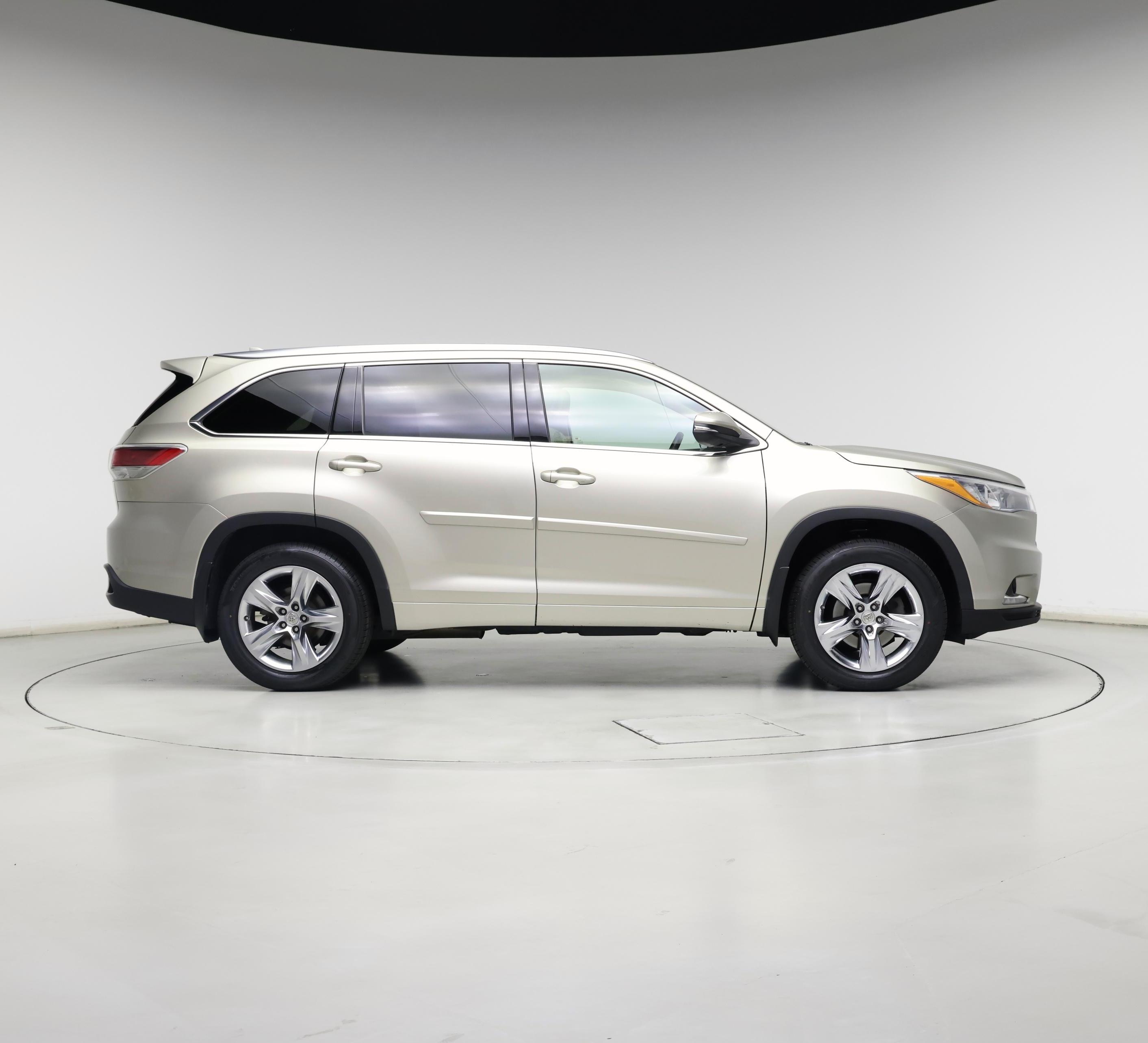 Thumbnail: 2015 Toyota Highlander - 7