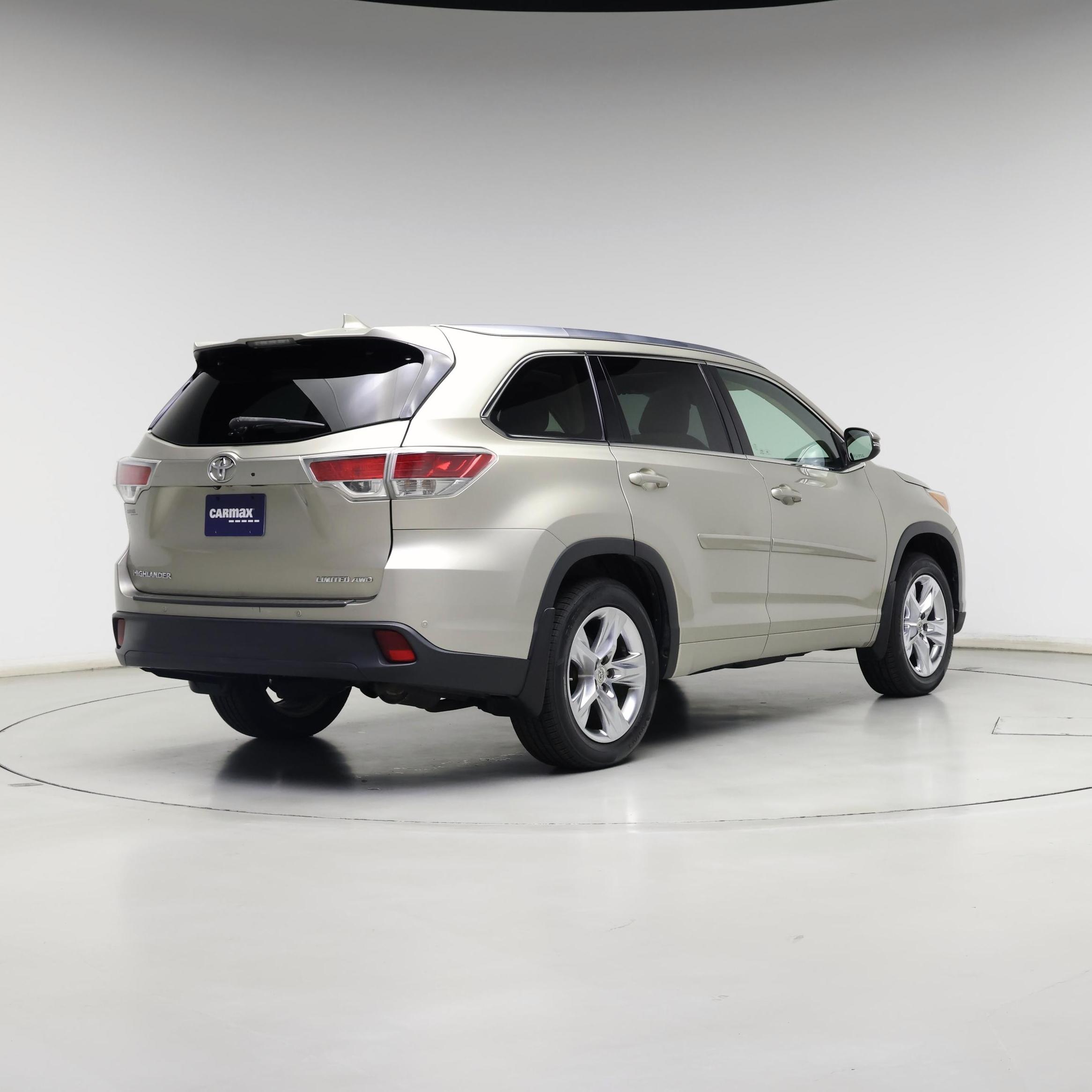 Thumbnail: 2015 Toyota Highlander - 8