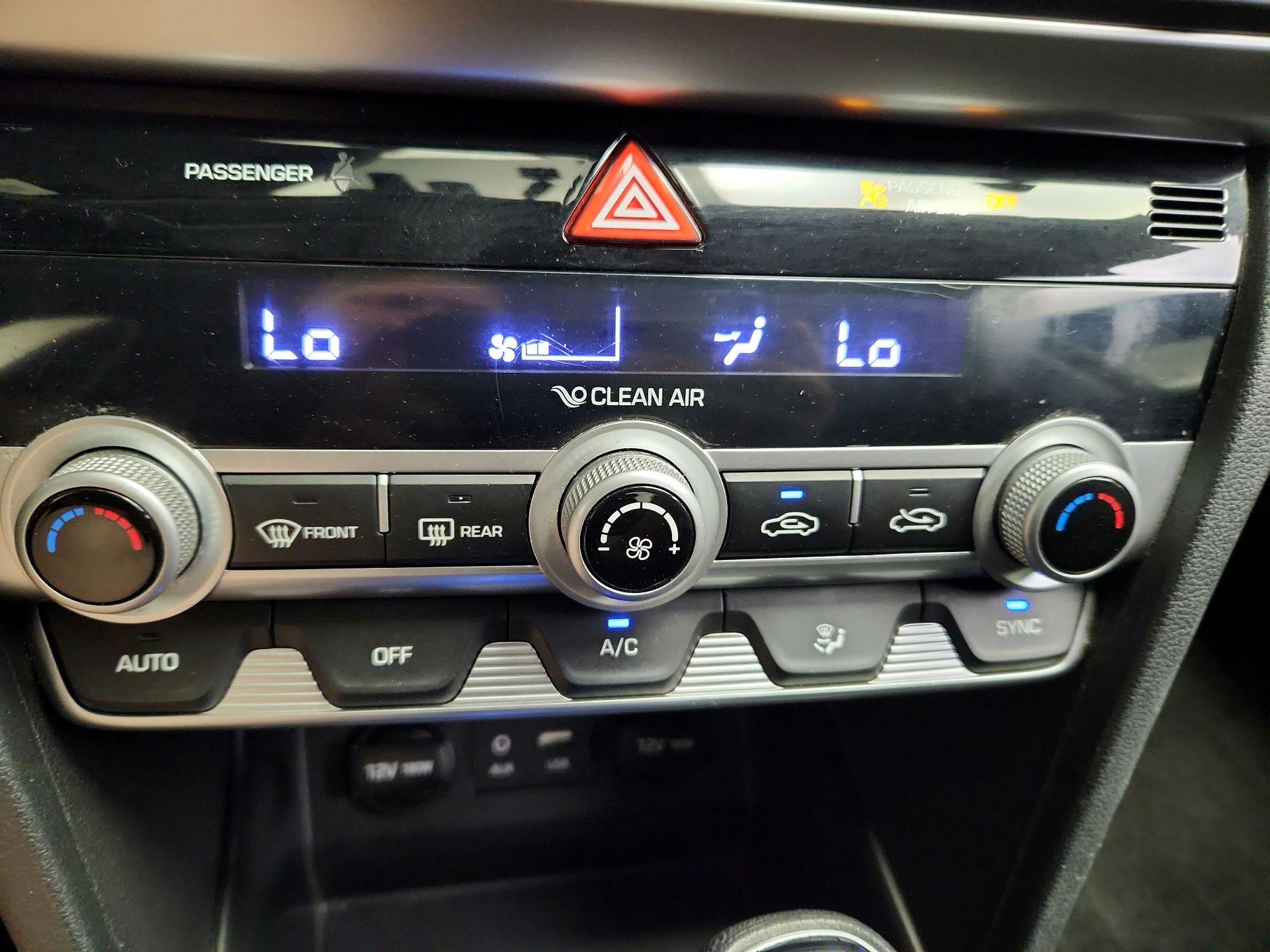 Thumbnail: 2020 Hyundai Elantra - 16