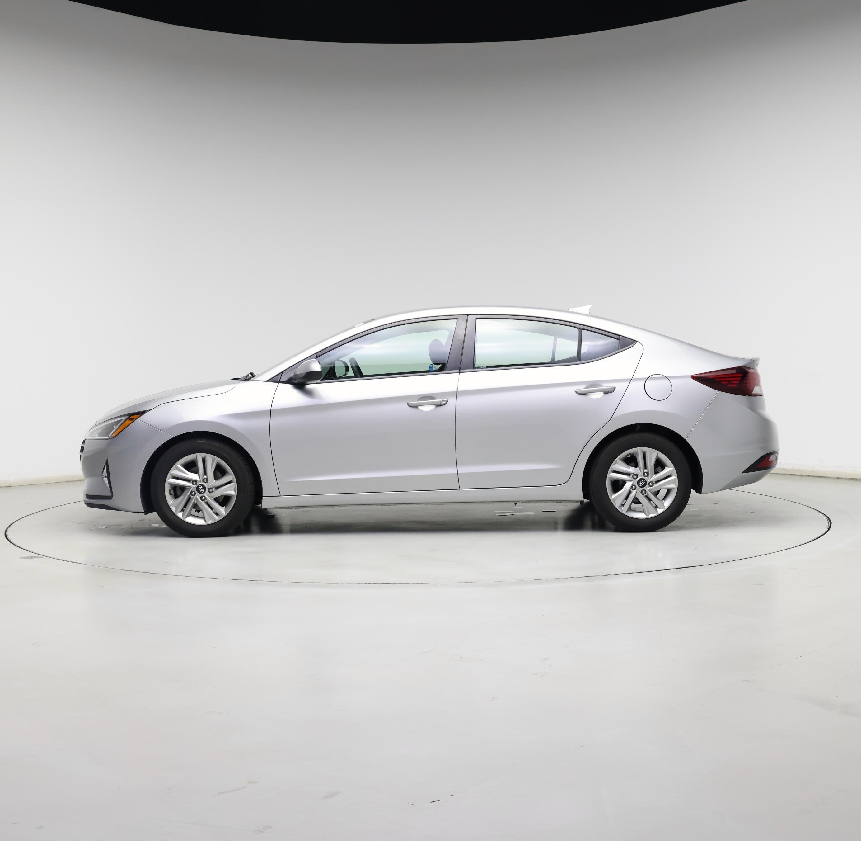 Thumbnail: 2020 Hyundai Elantra - 3