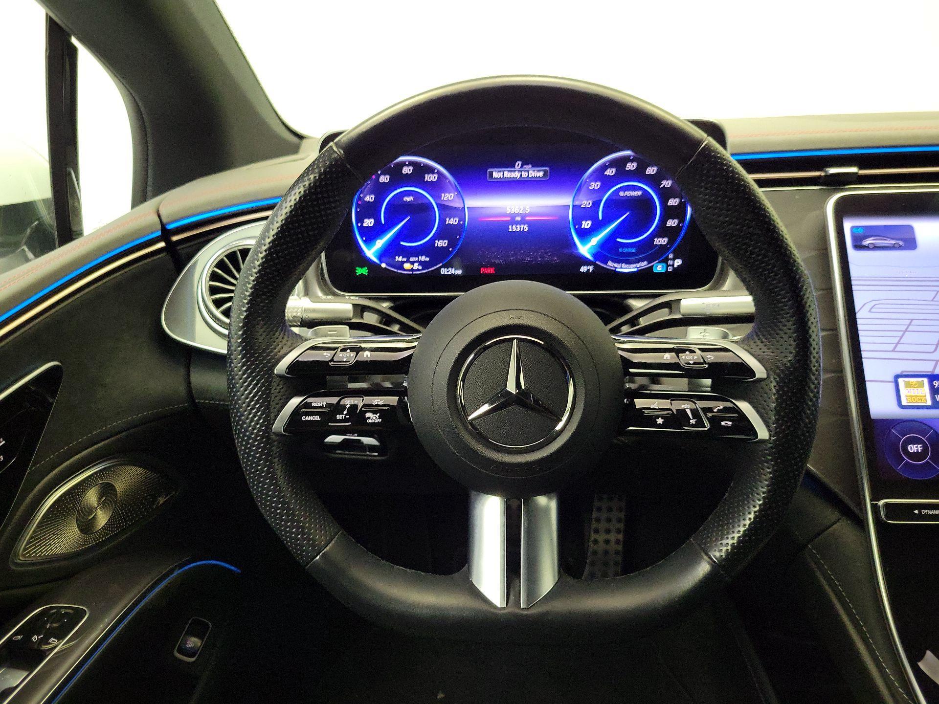 Thumbnail: 2023 Mercedes-Benz EQS - 10