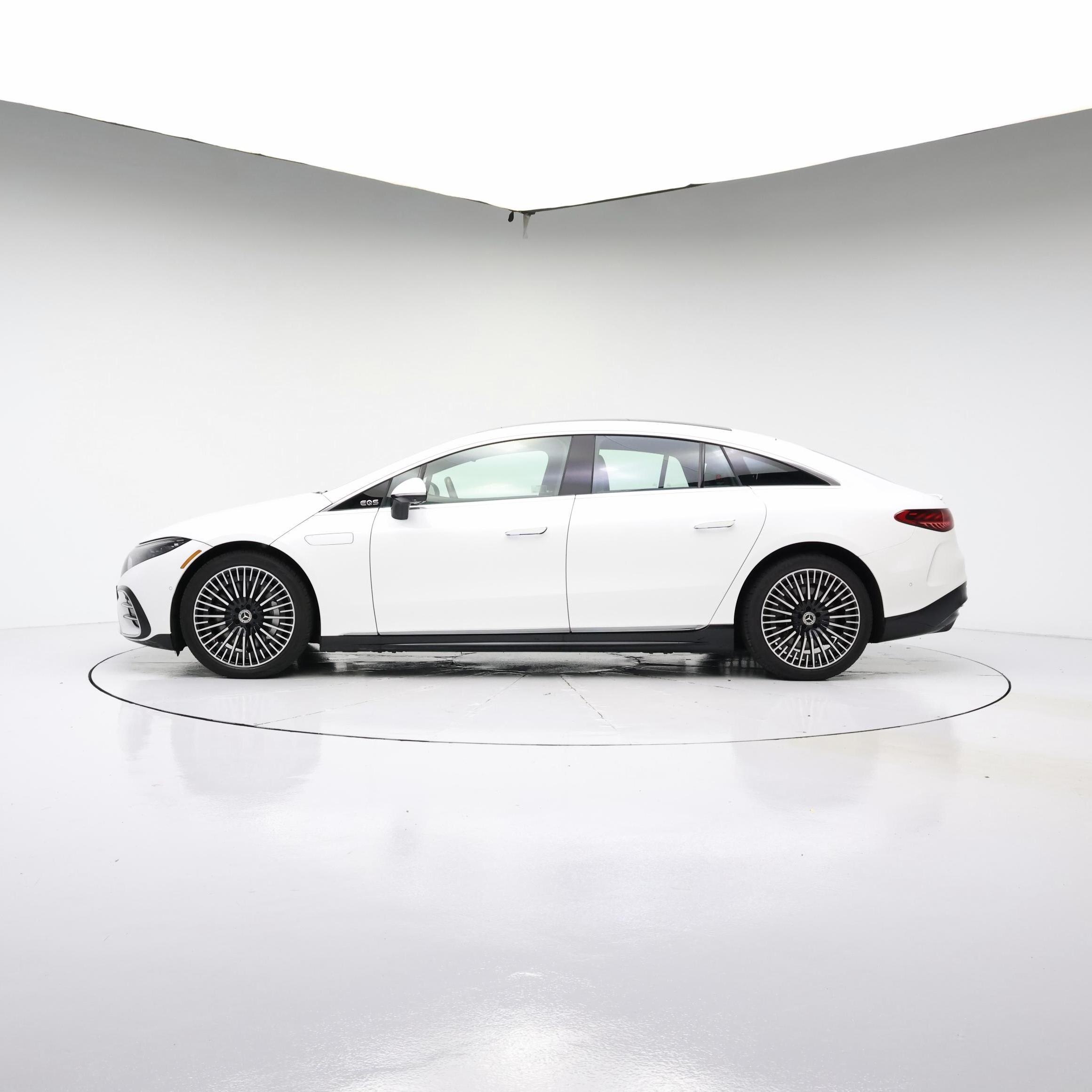 Thumbnail: 2023 Mercedes-Benz EQS - 3