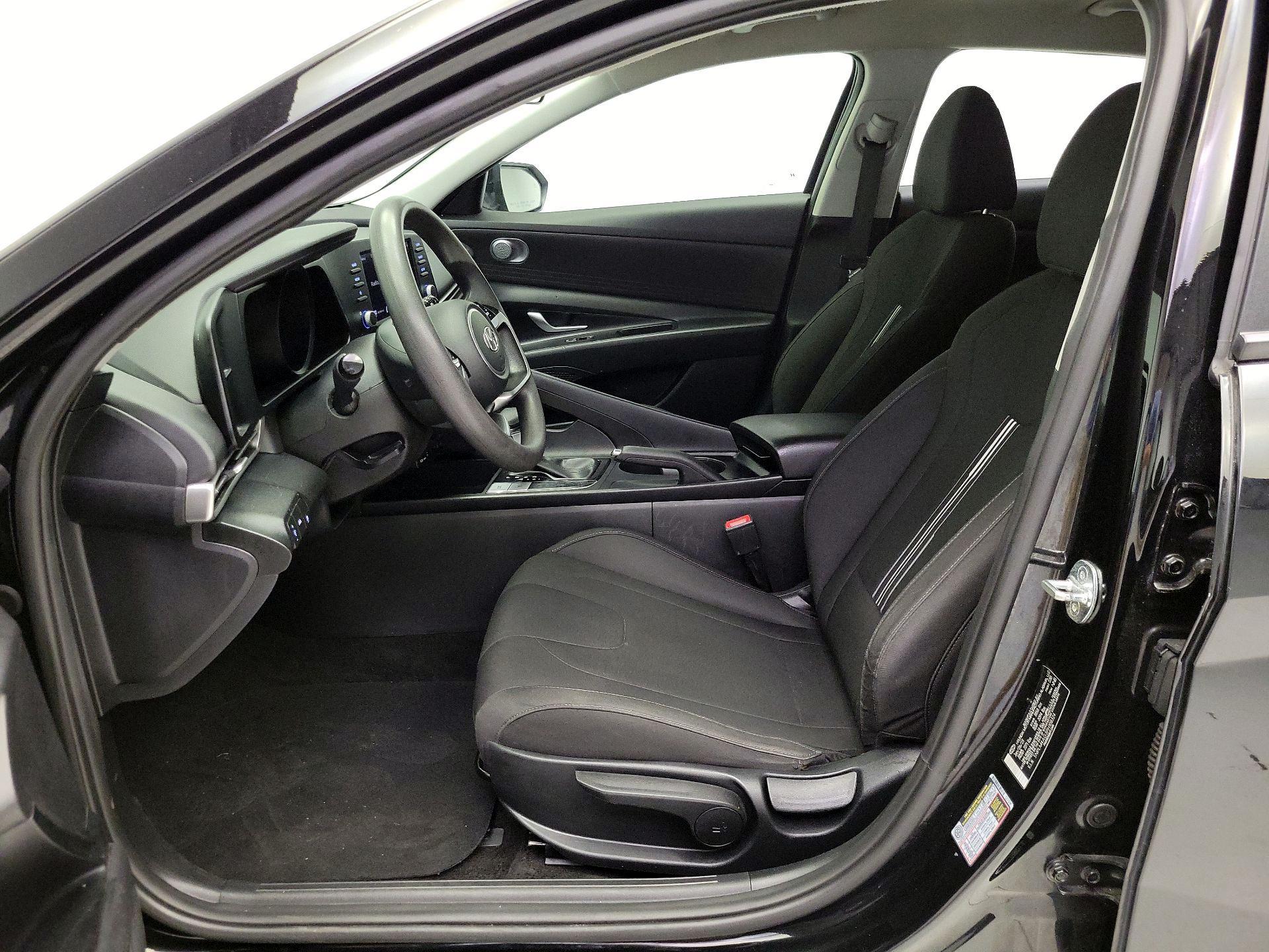 Thumbnail: 2023 Hyundai Elantra - 11