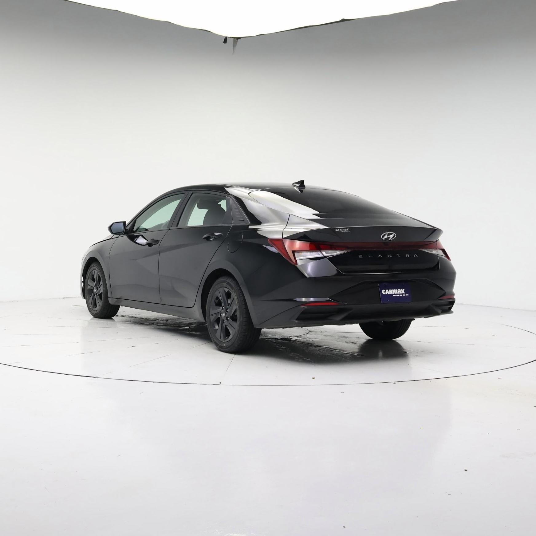 Thumbnail: 2023 Hyundai Elantra - 2