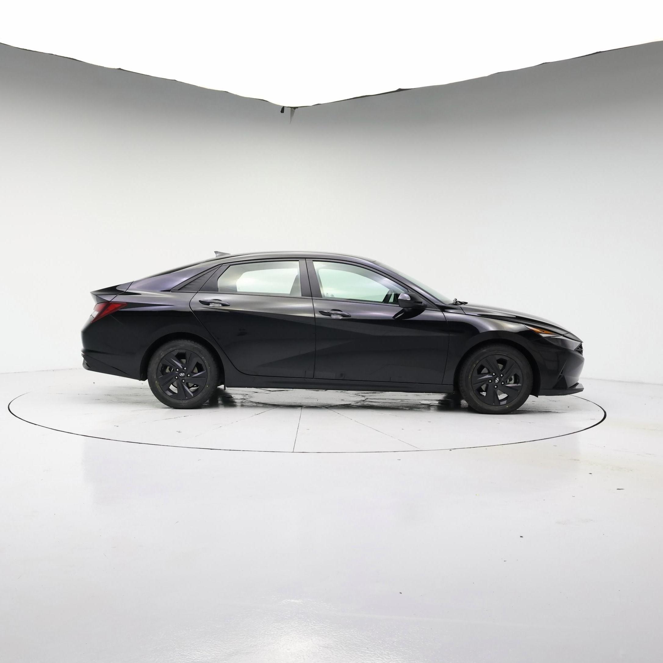 Thumbnail: 2023 Hyundai Elantra - 7