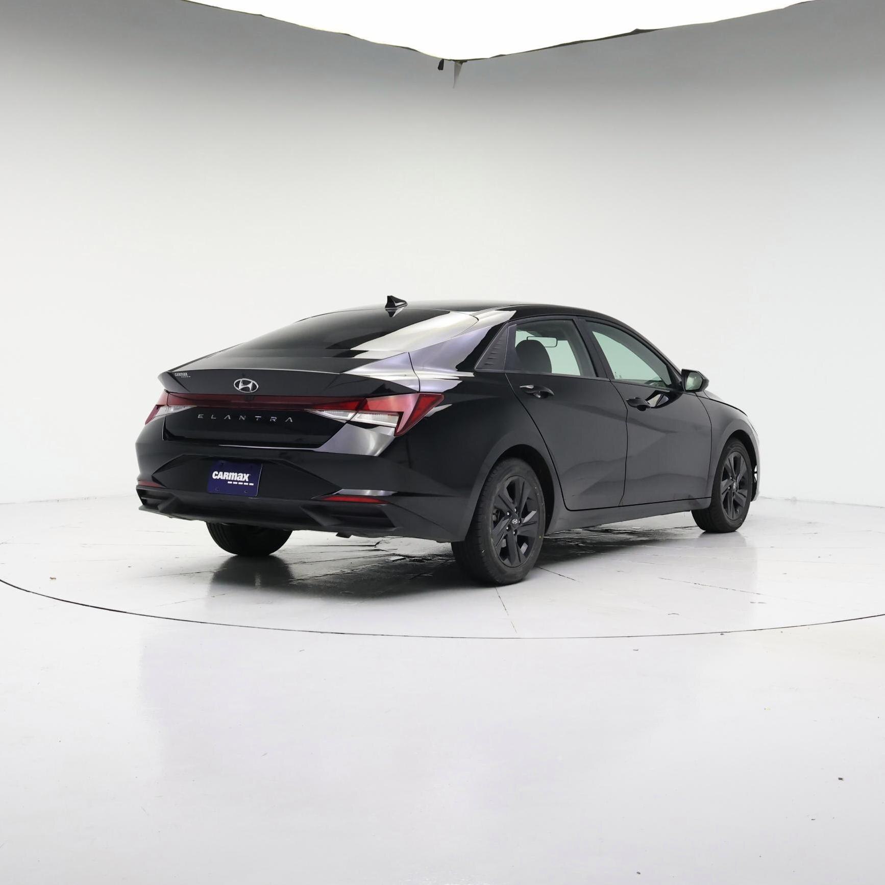 Thumbnail: 2023 Hyundai Elantra - 8