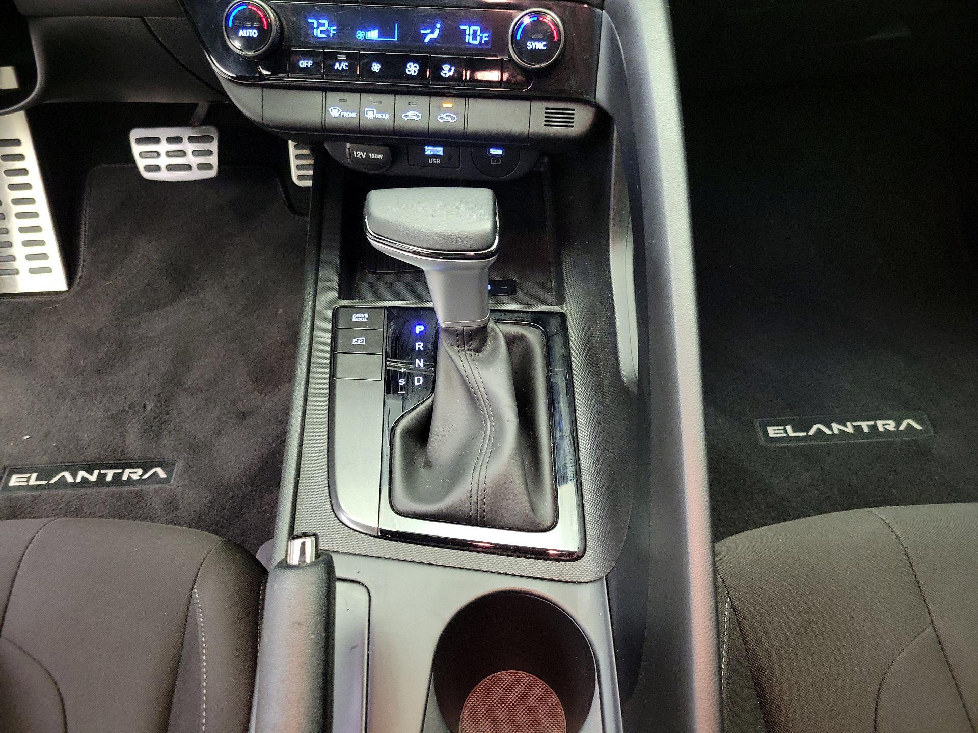 Thumbnail: 2025 Hyundai Elantra - 16