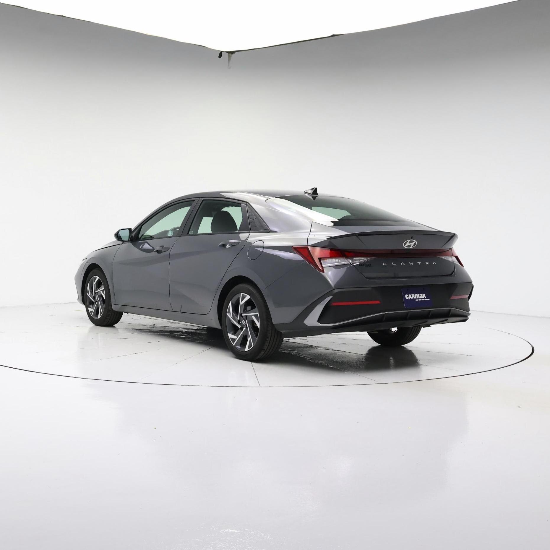 Thumbnail: 2025 Hyundai Elantra - 2