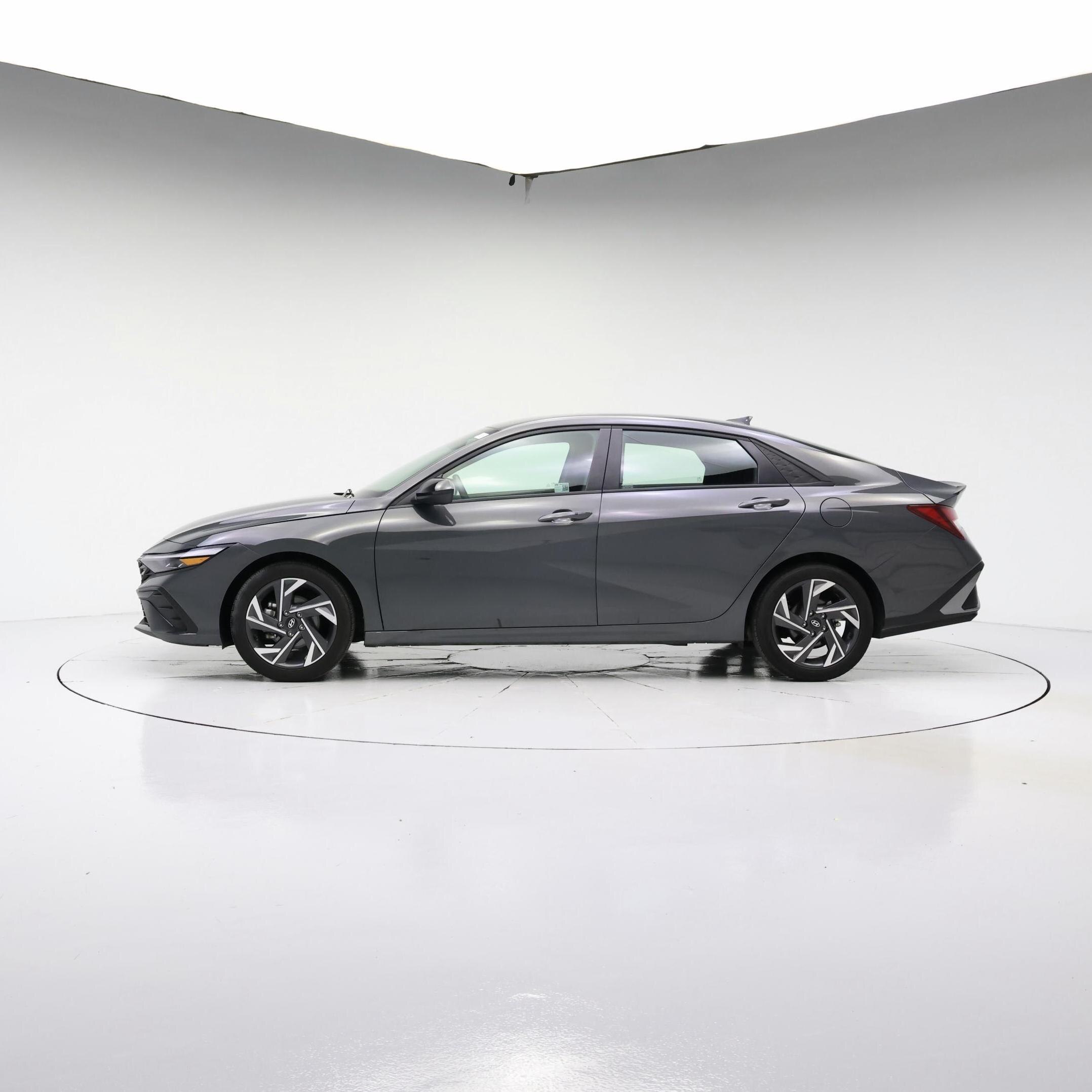 Thumbnail: 2025 Hyundai Elantra - 3