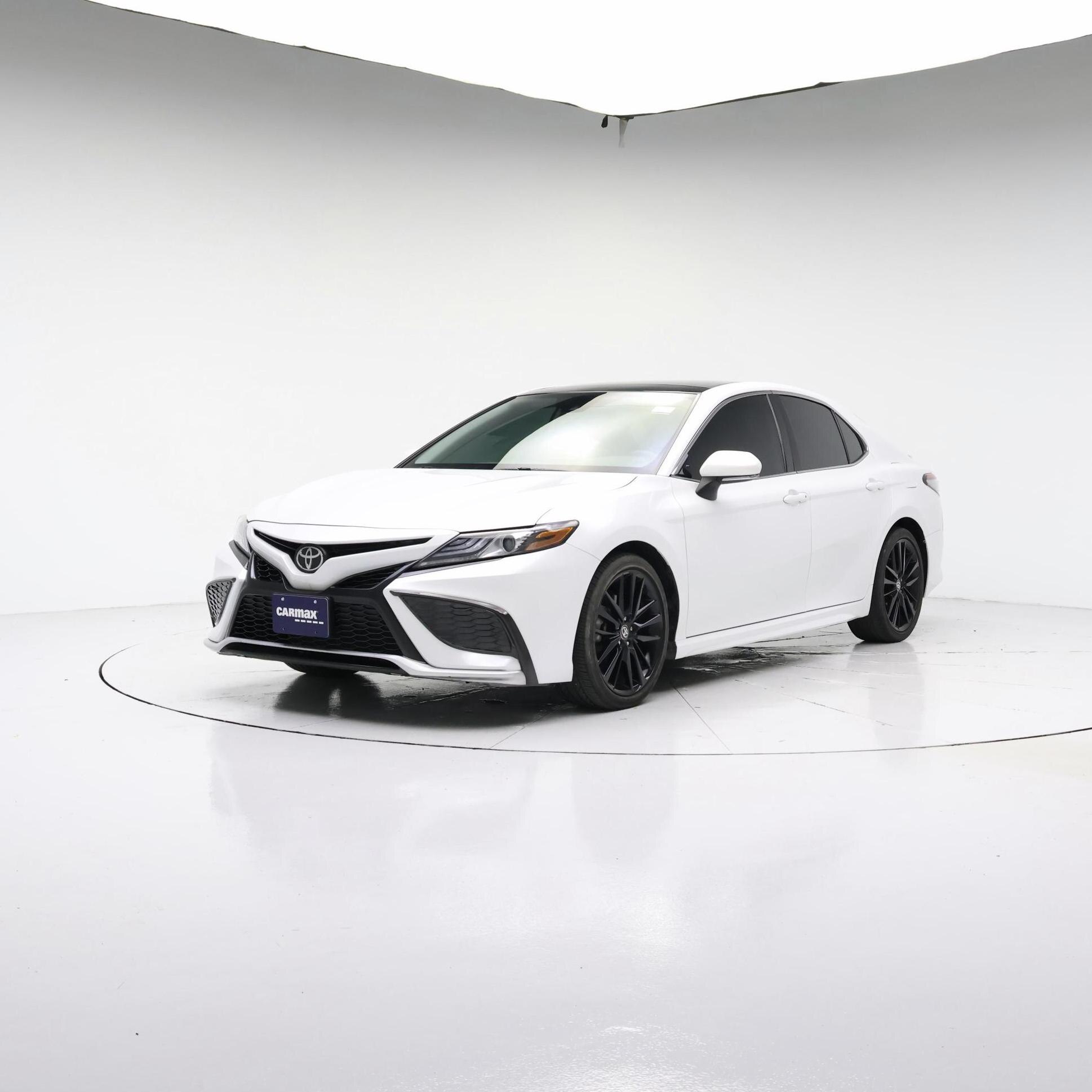 Thumbnail: 2022 Toyota Camry - 4