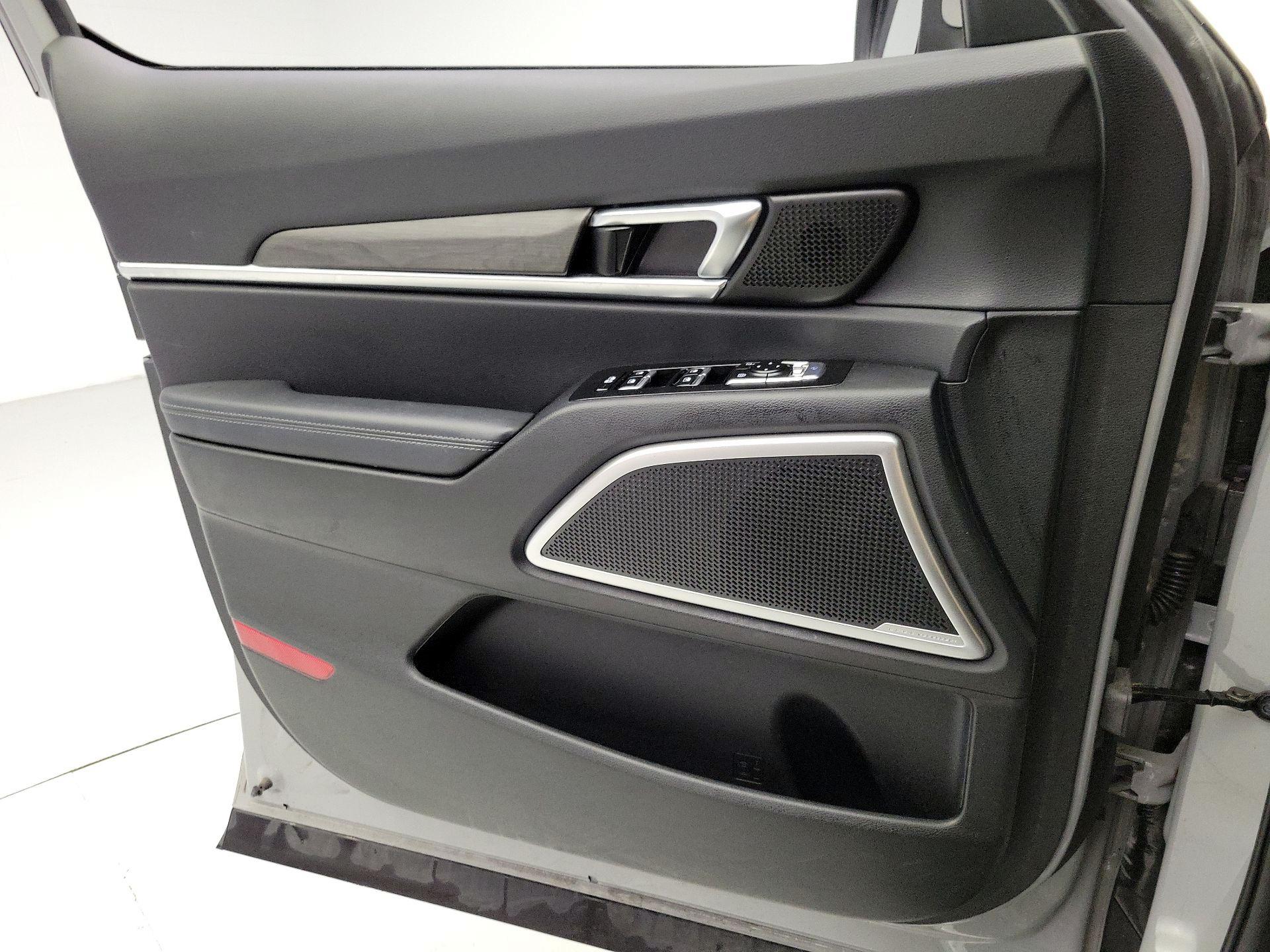 Thumbnail: 2023 Kia Telluride - 12
