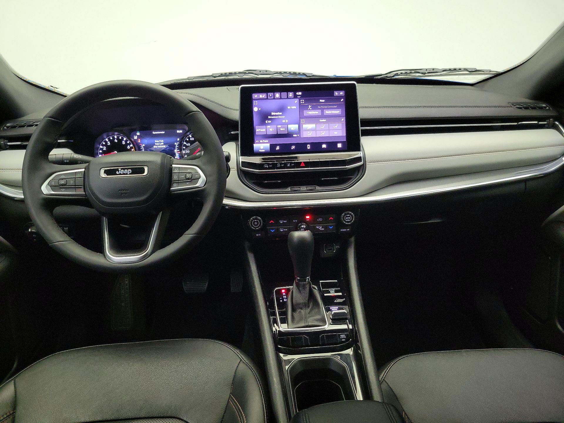 Thumbnail: 2023 Jeep Compass - 9