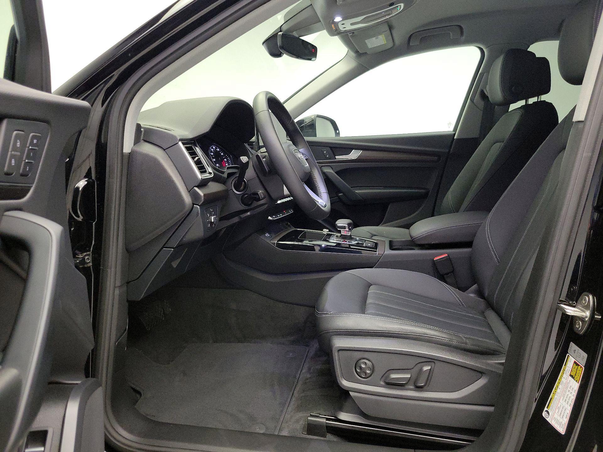 Thumbnail: 2023 Audi Q5 - 11