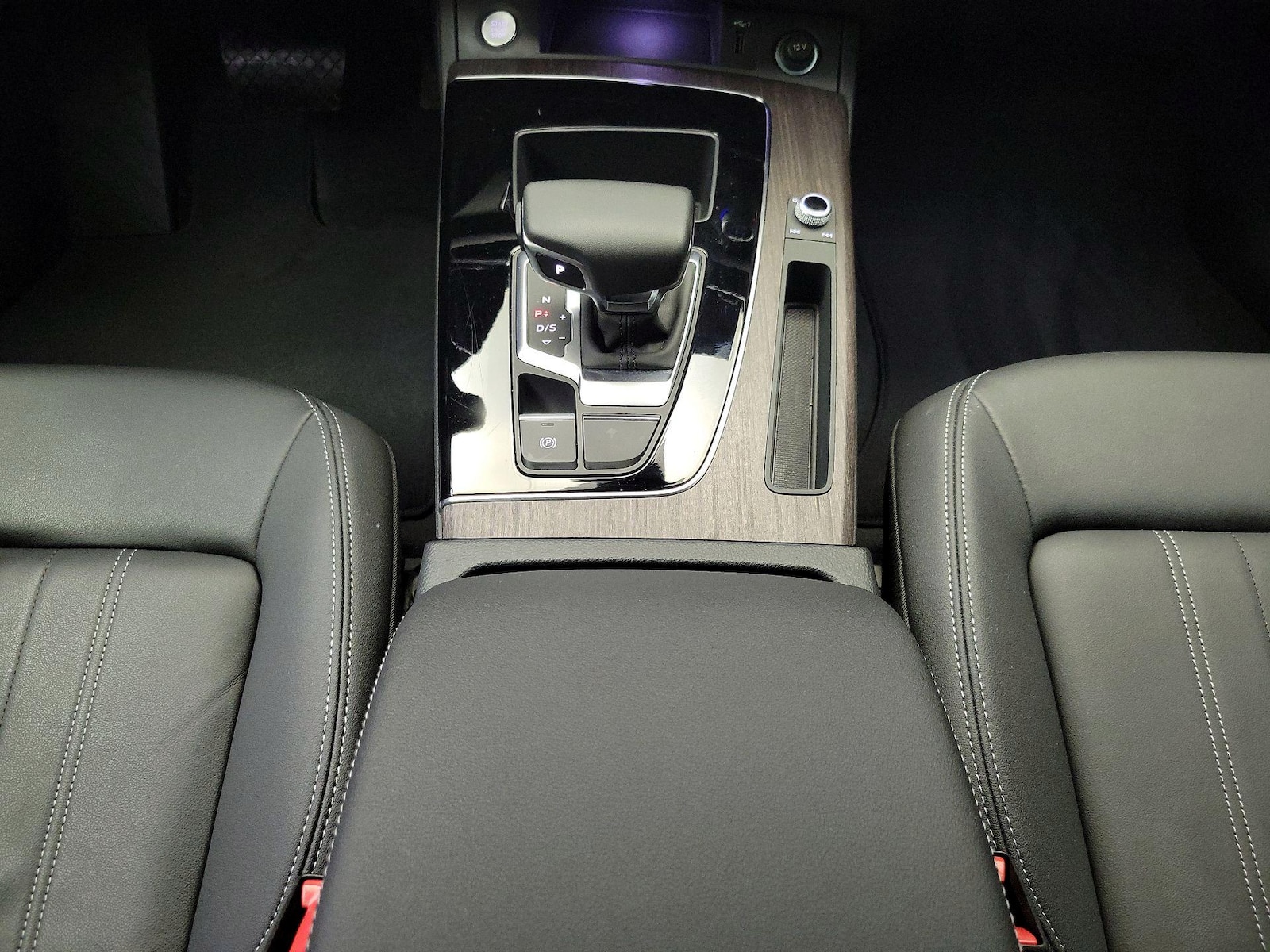2023 Audi Q5 Premium - Photo 18