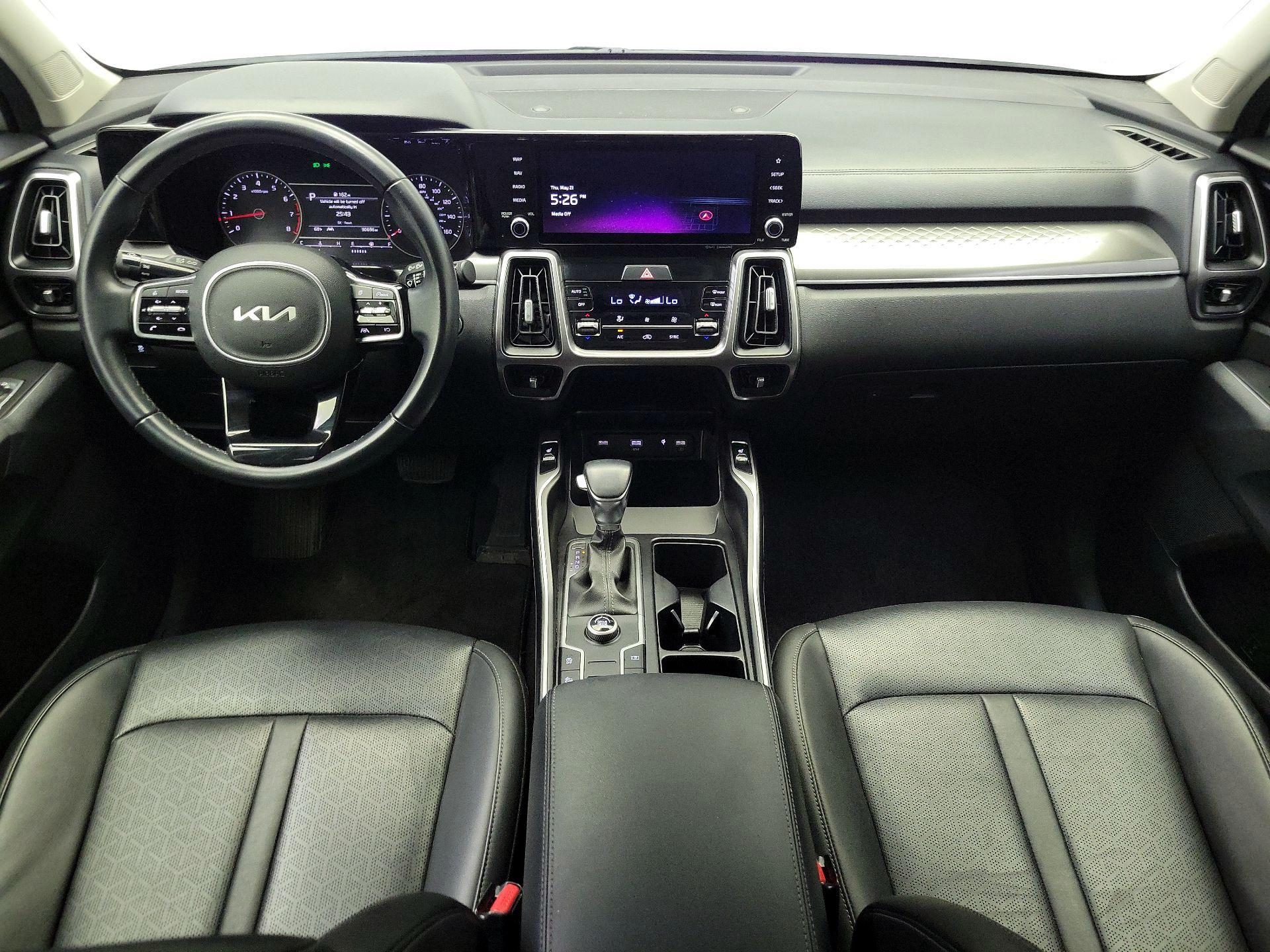Thumbnail: 2023 Kia Sorento - 9