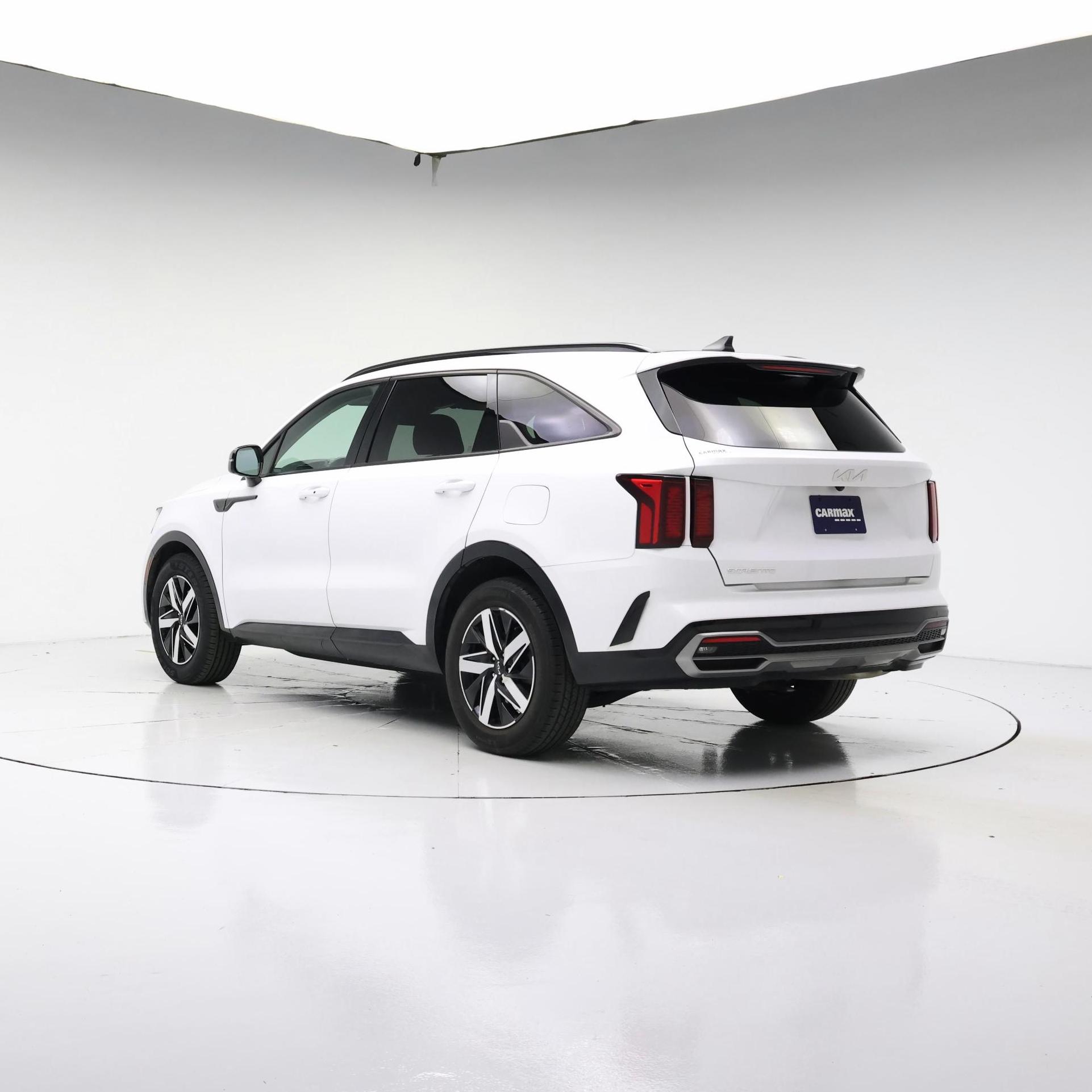 Thumbnail: 2023 Kia Sorento - 2