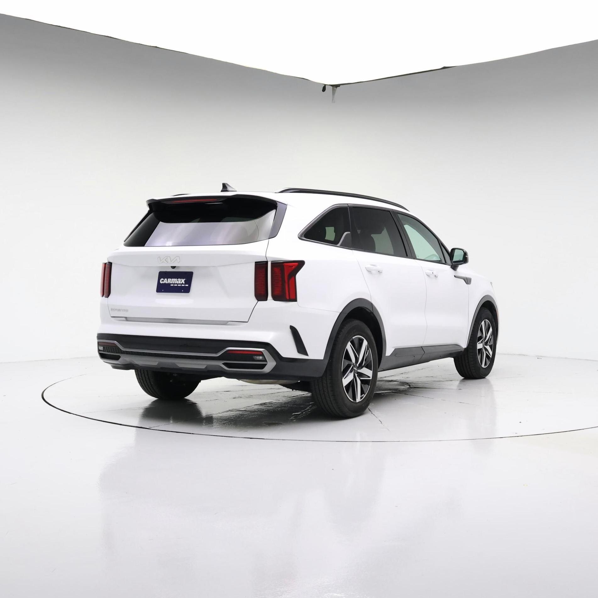 Thumbnail: 2023 Kia Sorento - 8