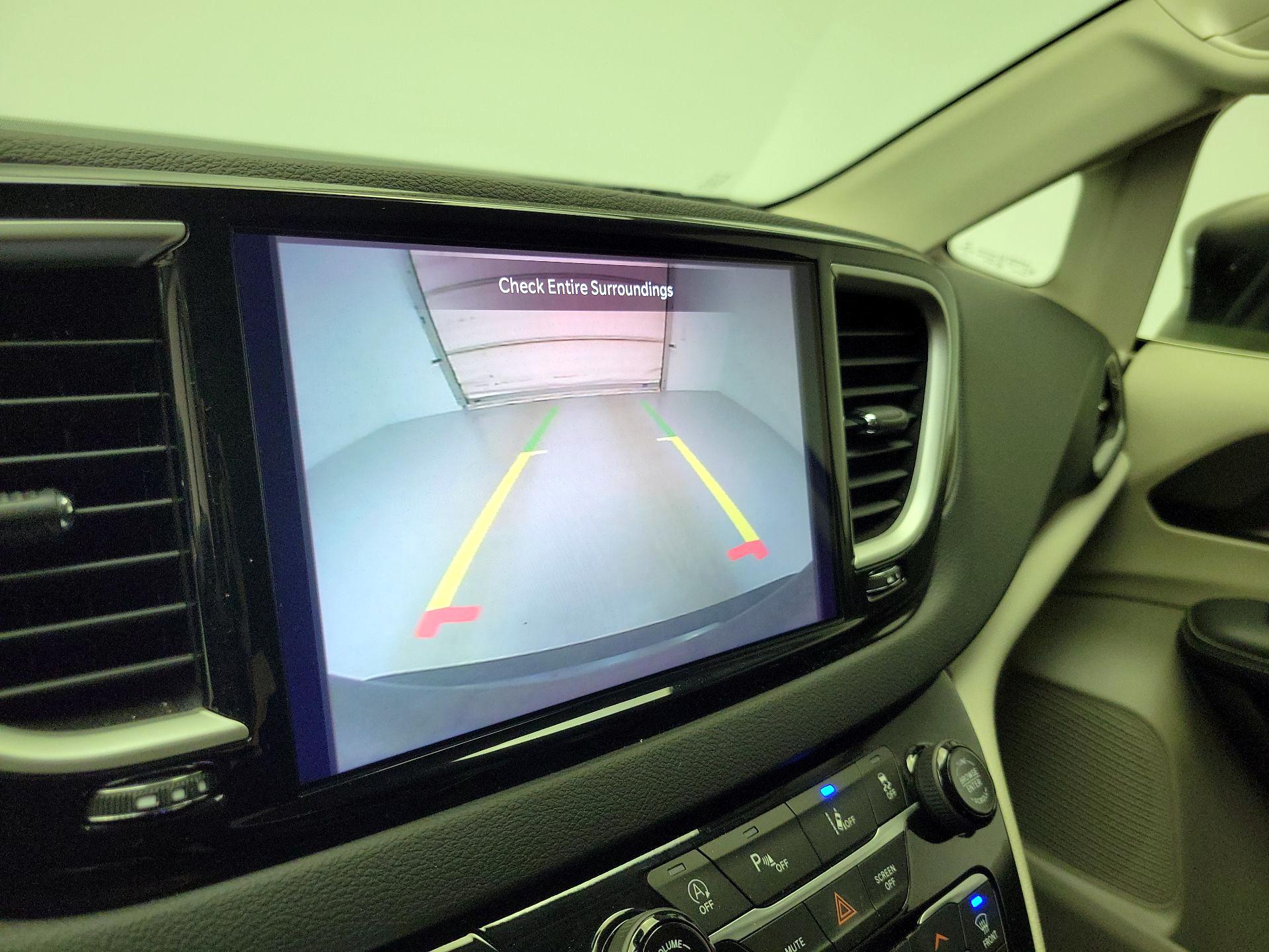 Thumbnail: 2023 Chrysler Pacifica - 14