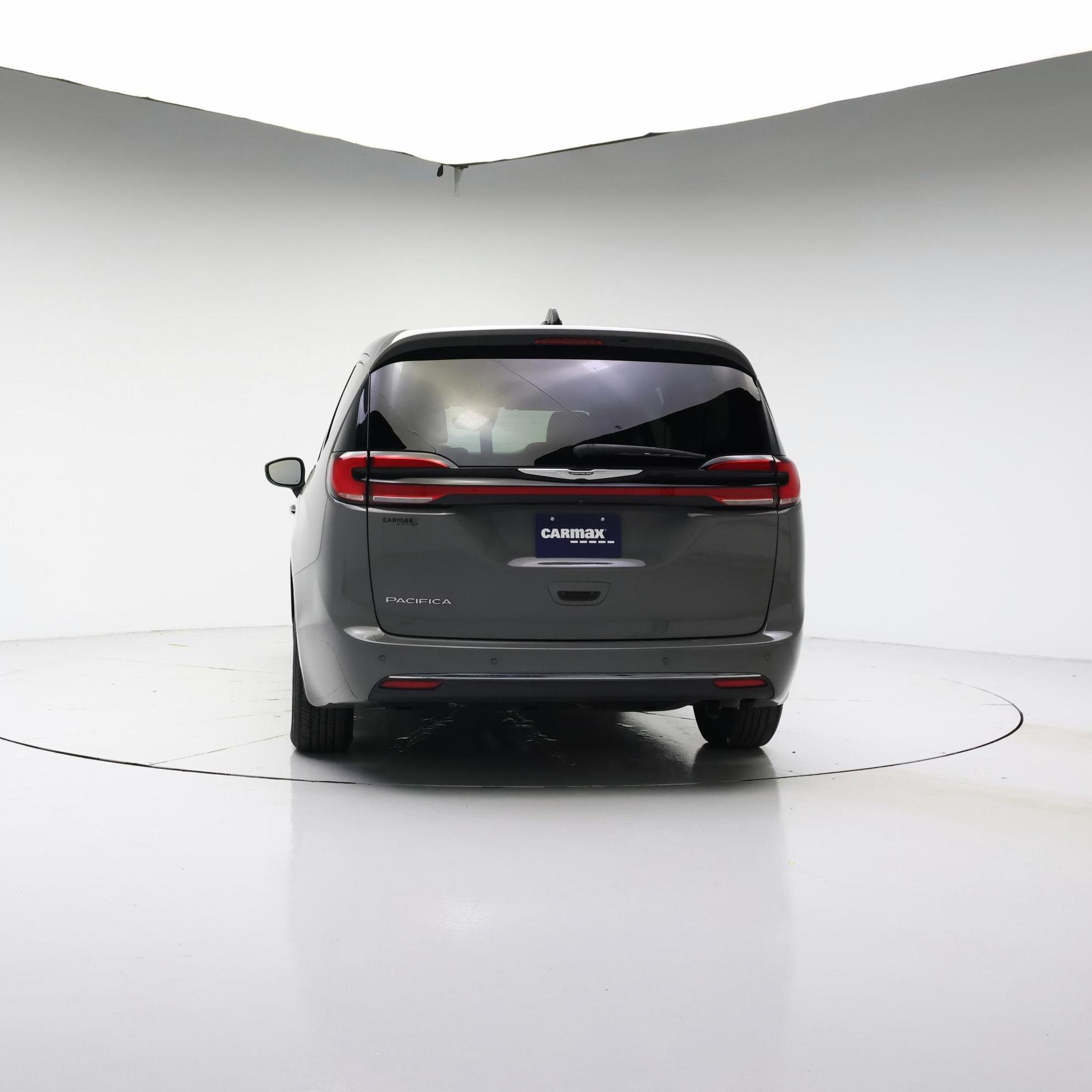 Thumbnail: 2023 Chrysler Pacifica - 6