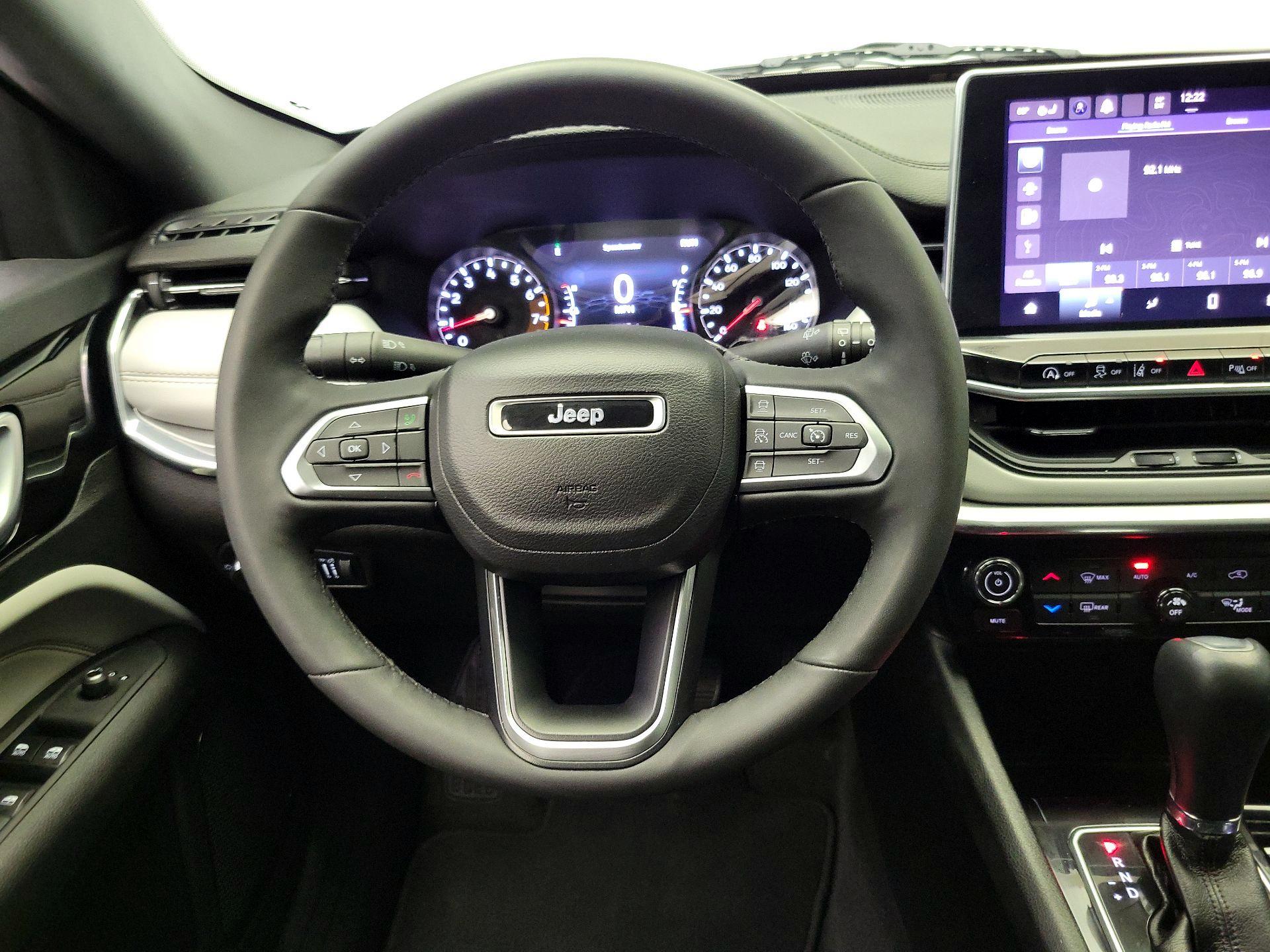 Thumbnail: 2023 Jeep Compass - 10